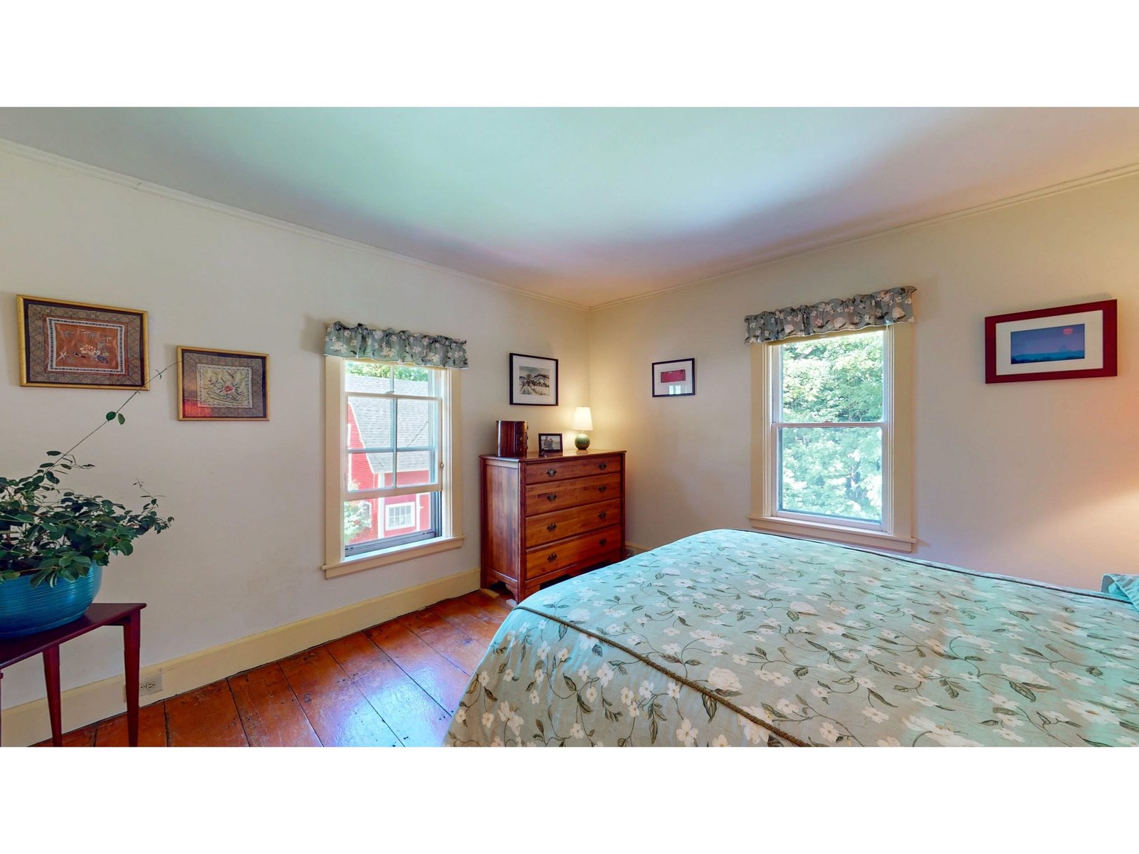464 East Main Street