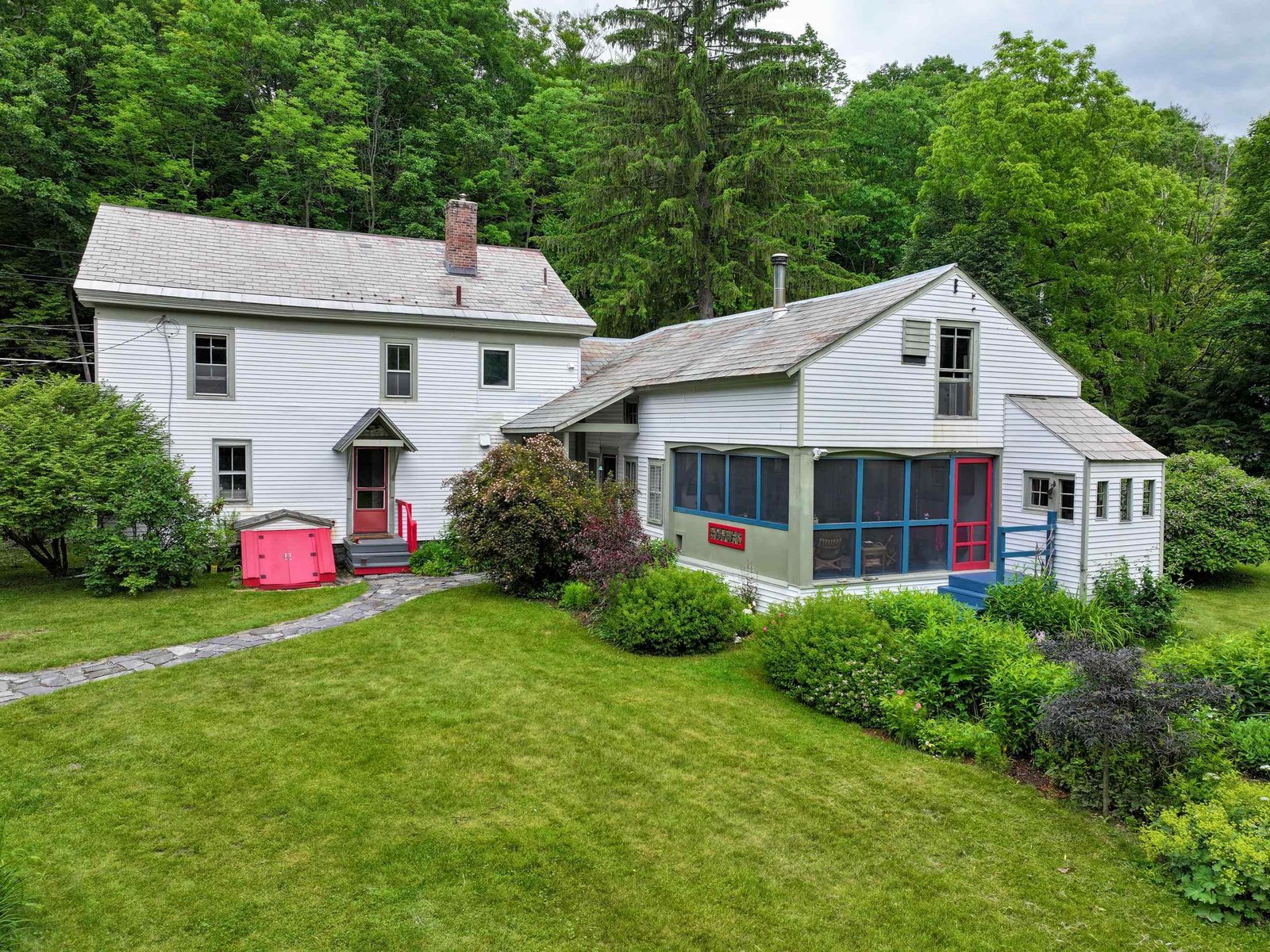 464 East Main Street