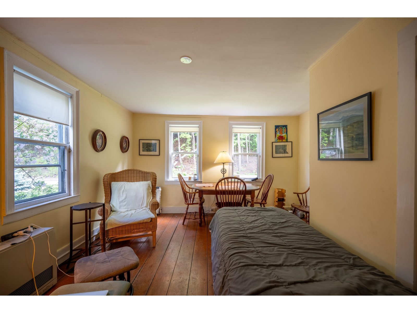 Apartment Living/dining