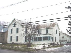 464 Main ST