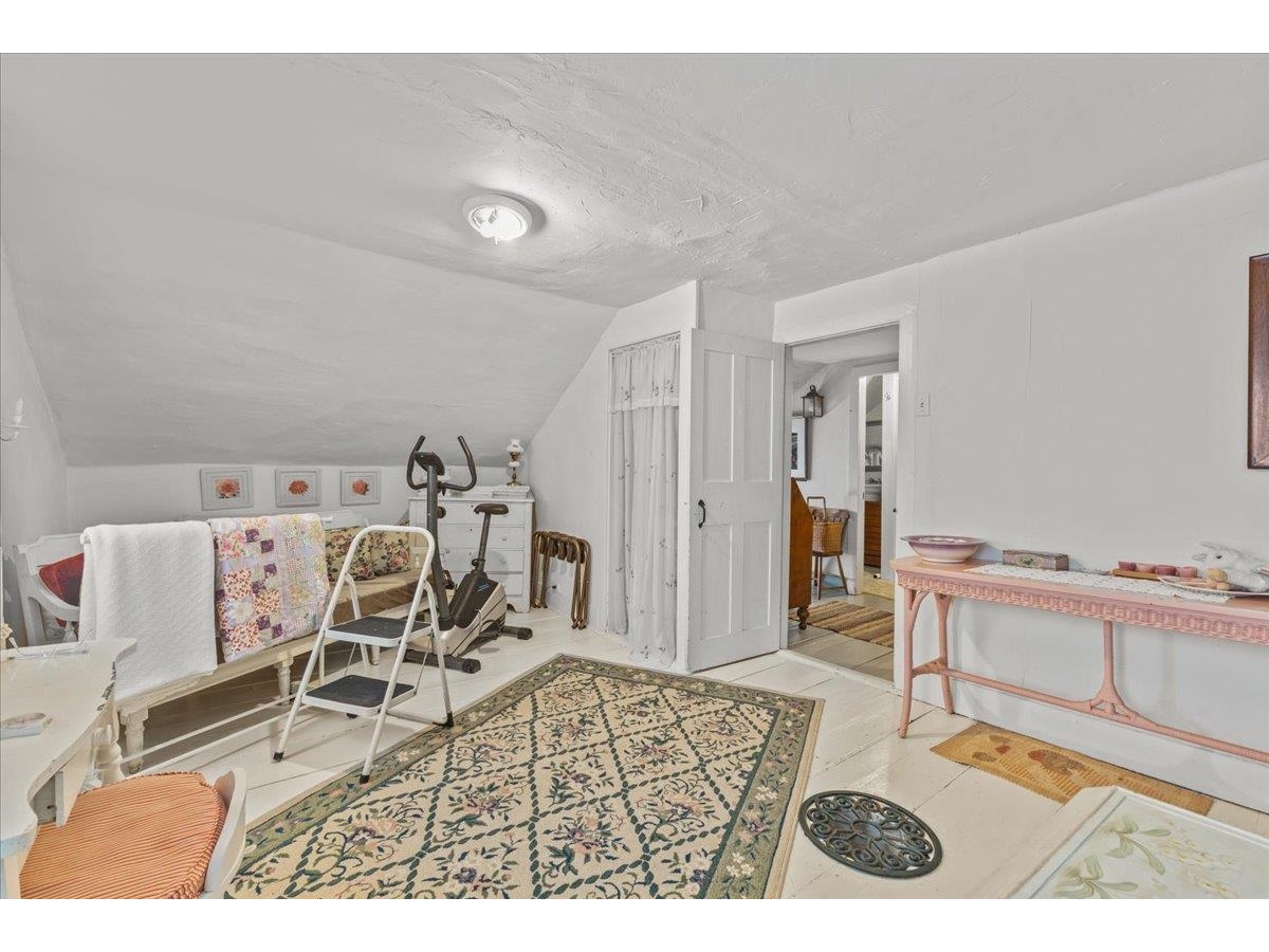 464 Mudgett Hill