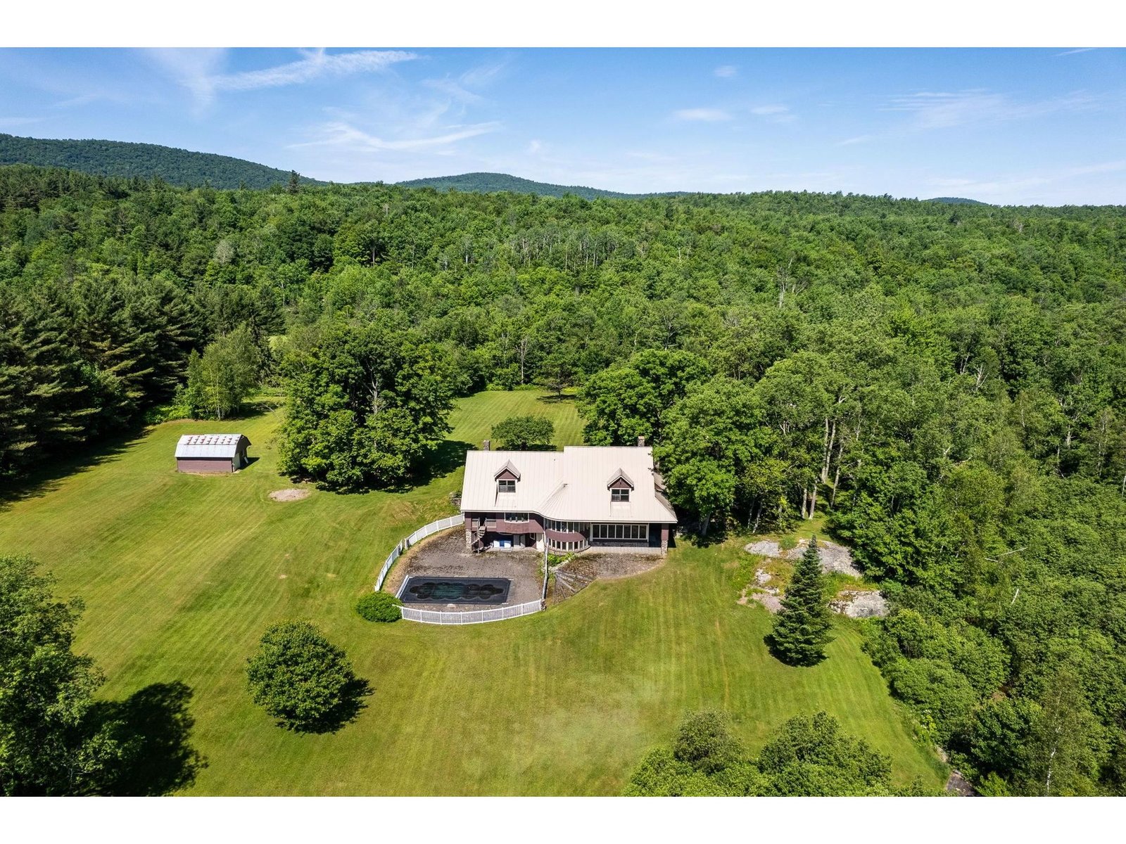 464 Pleasant Valley Road