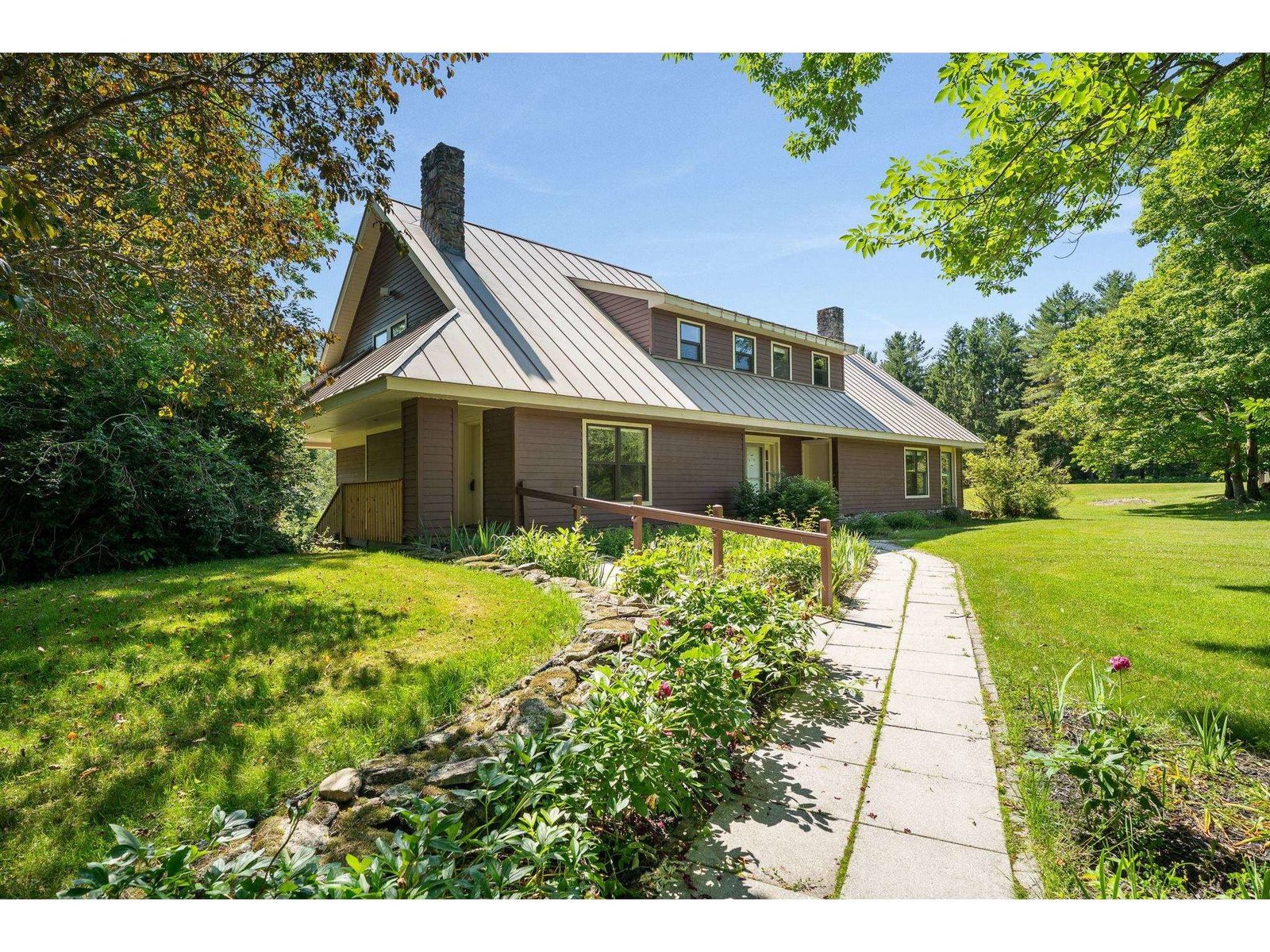 464 Pleasant Valley Road