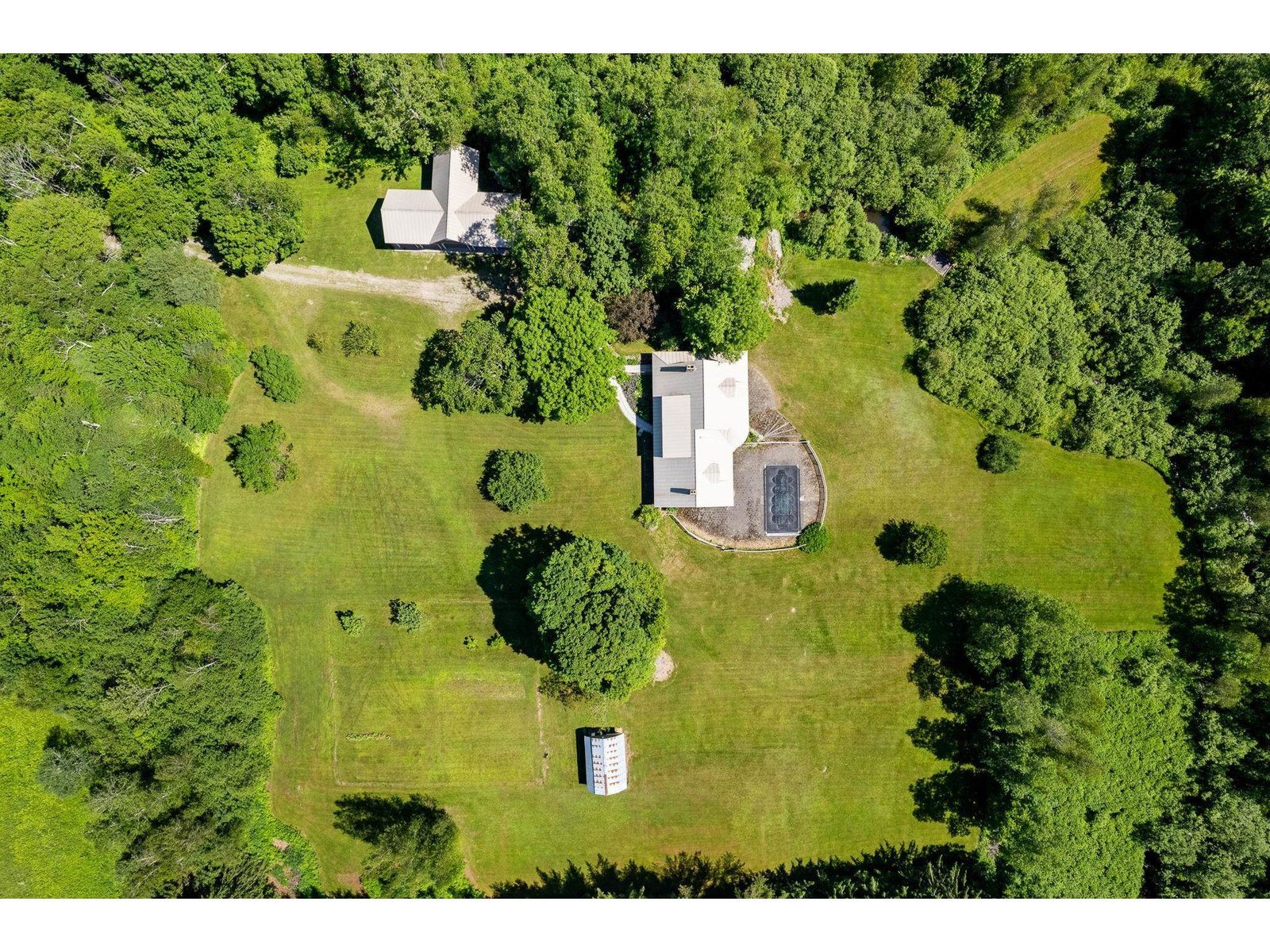 464 Pleasant Valley Road