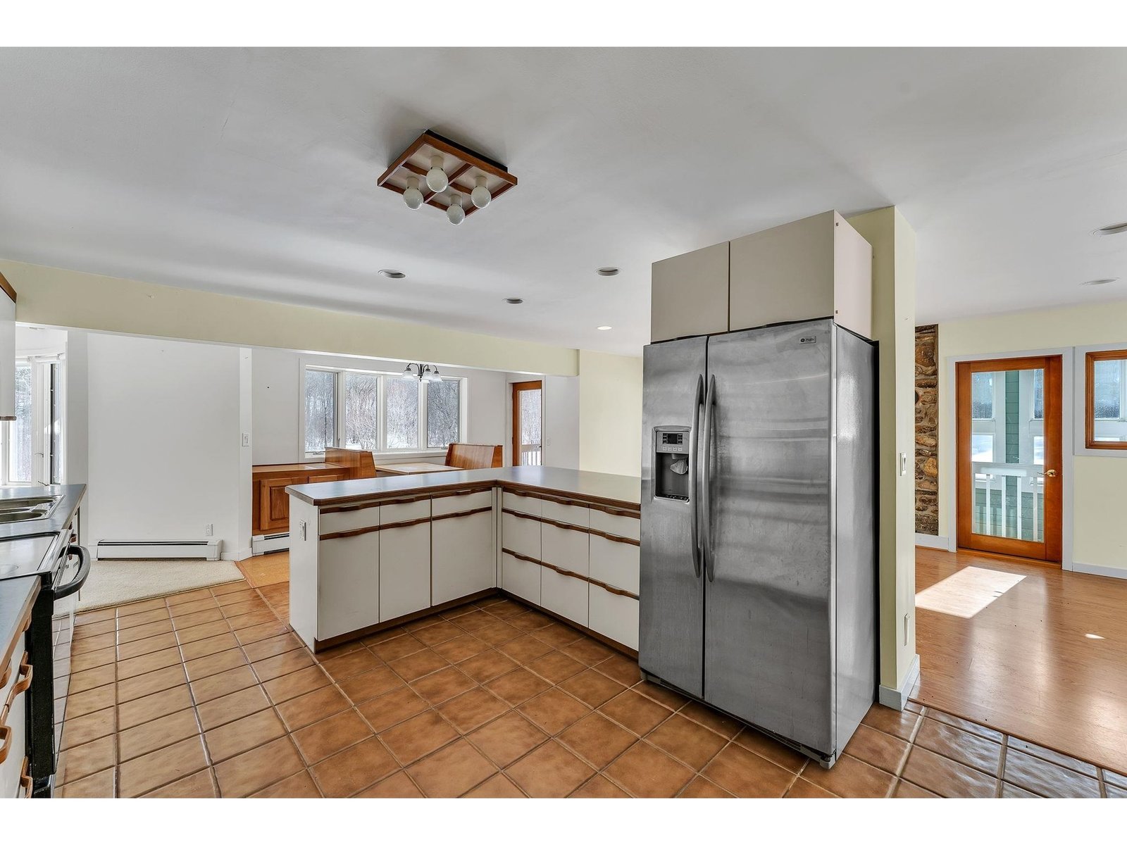 464 Pleasant Valley Road