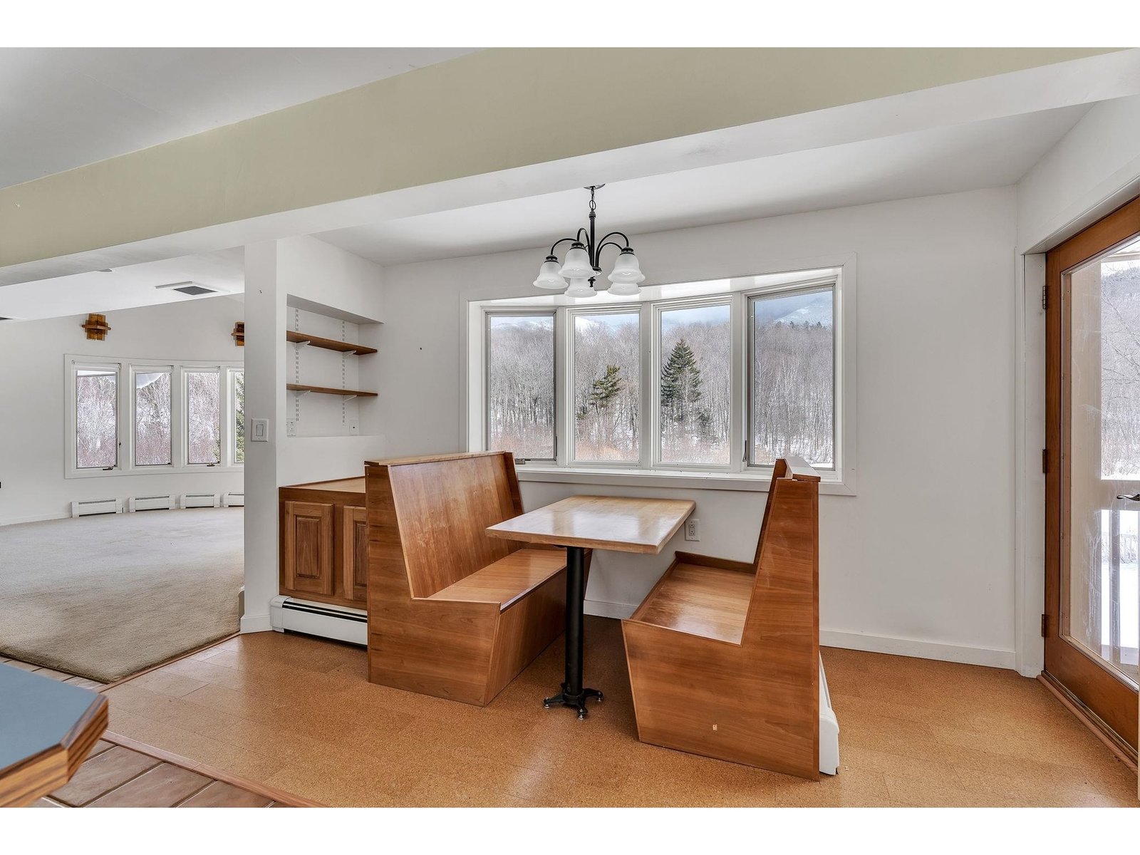 464 Pleasant Valley Road