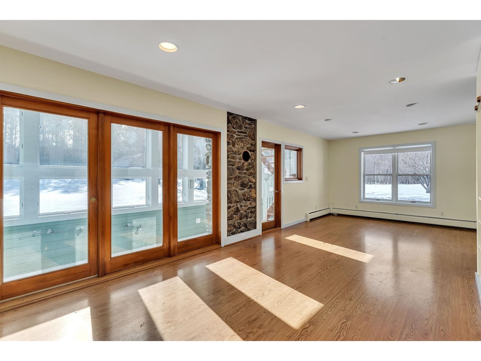 464 Pleasant Valley Road