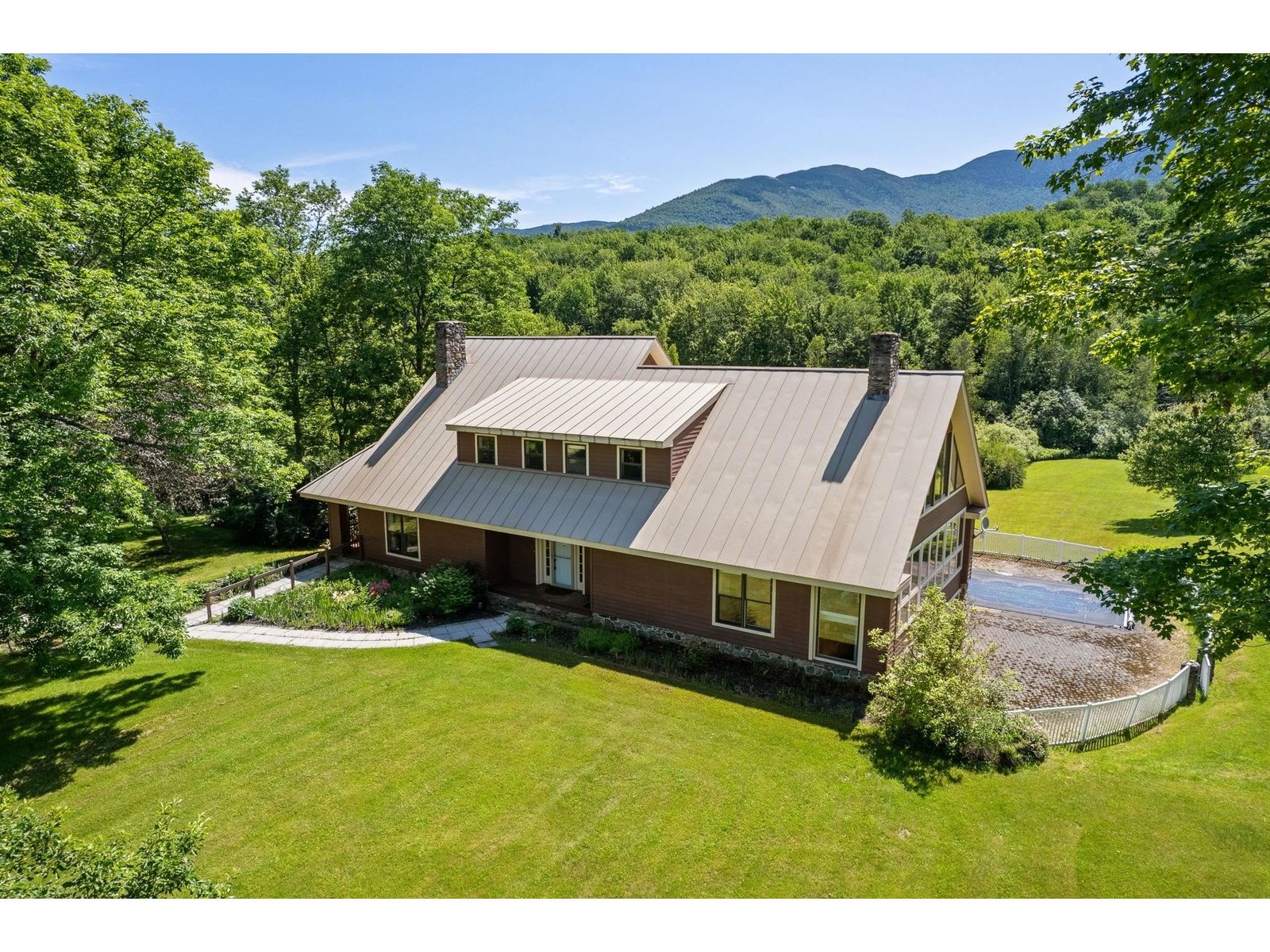 464 Pleasant Valley Road