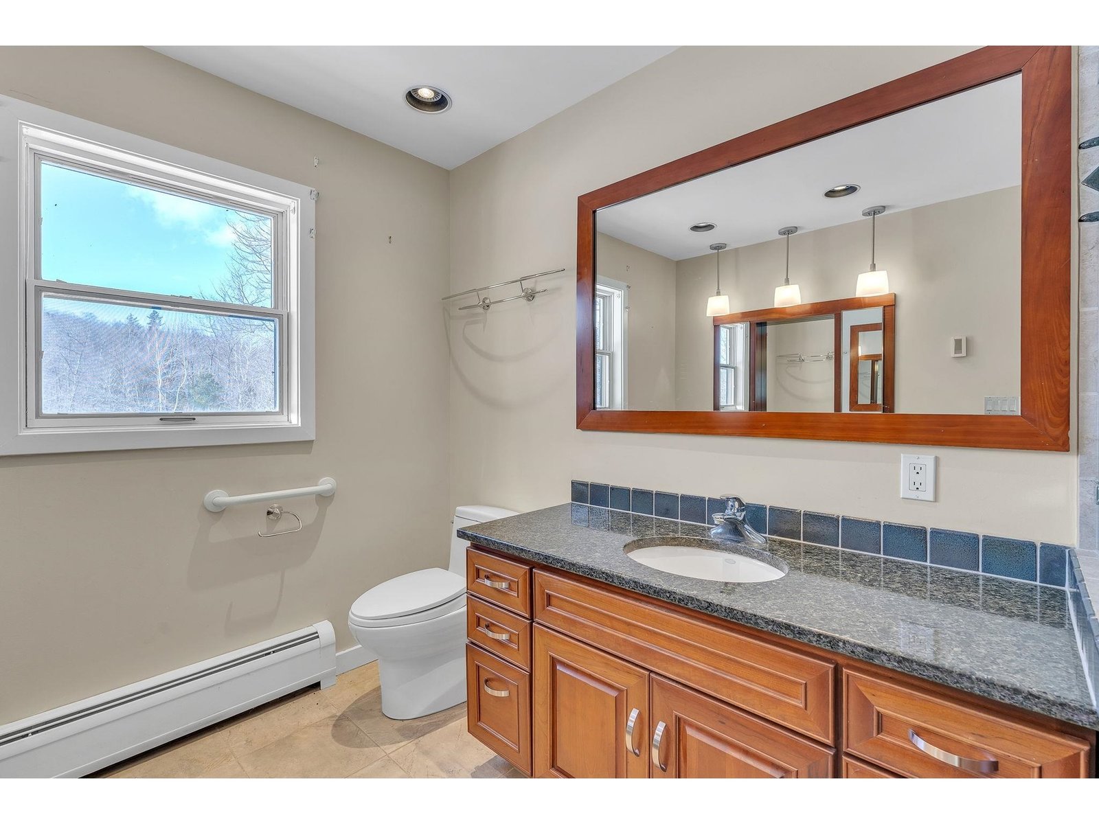 464 Pleasant Valley Road
