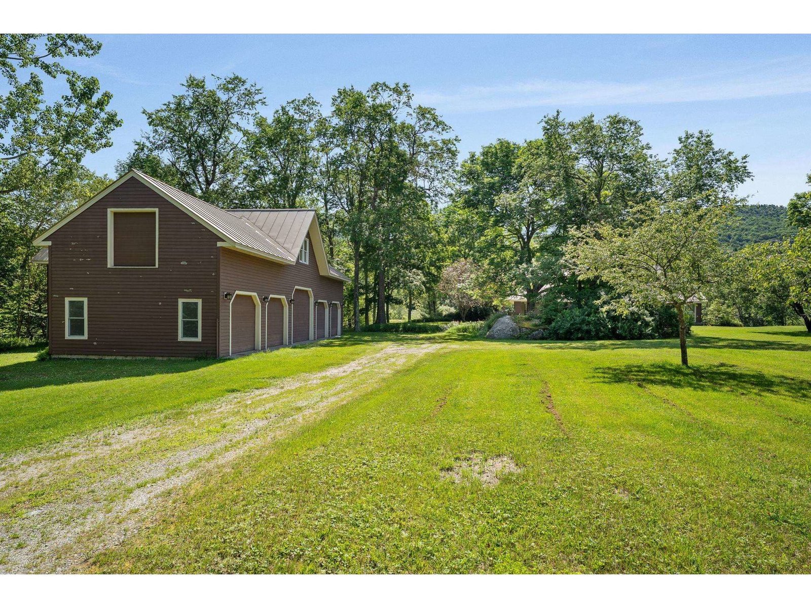 464 Pleasant Valley Road