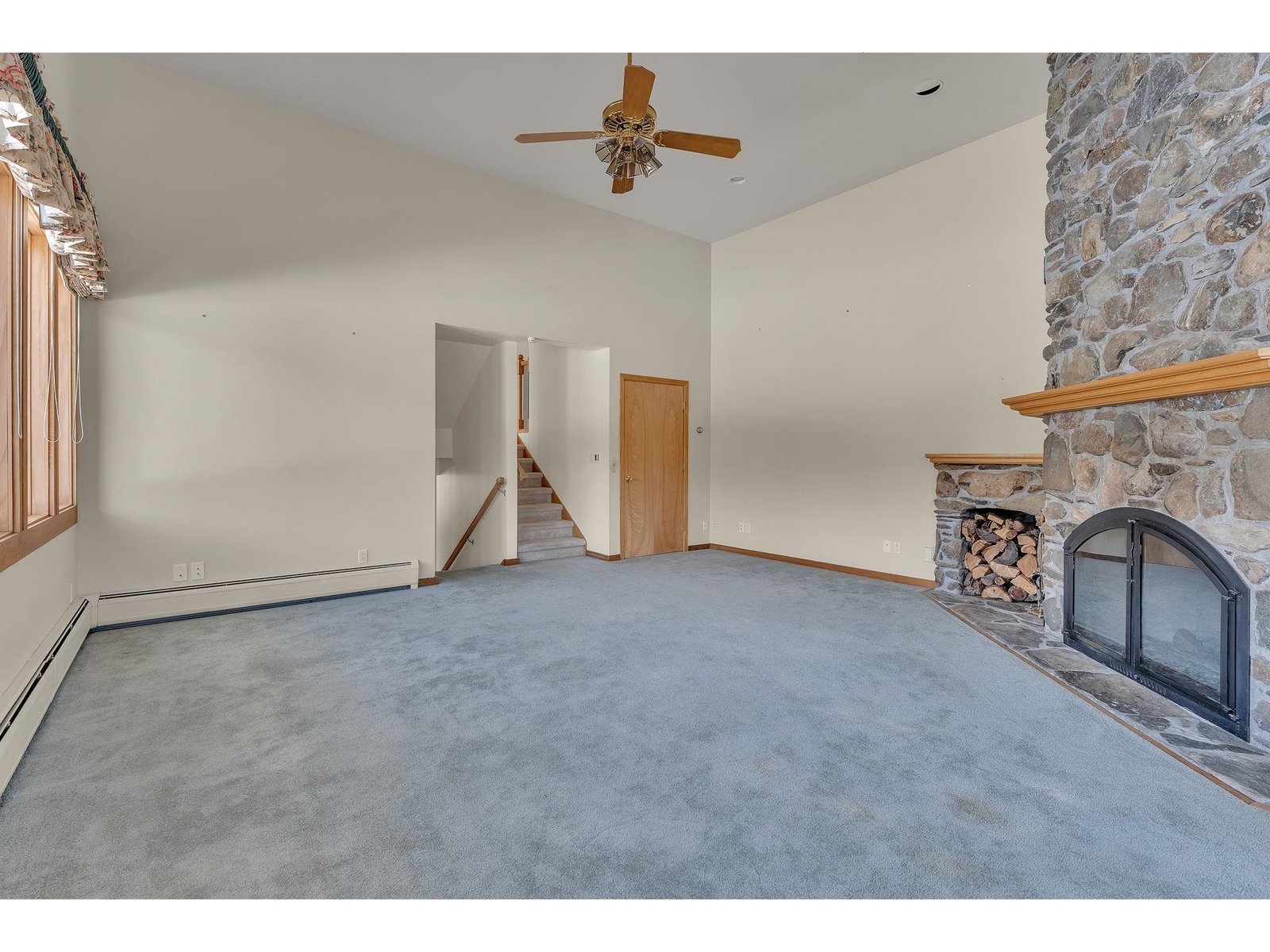 464 Pleasant Valley Road