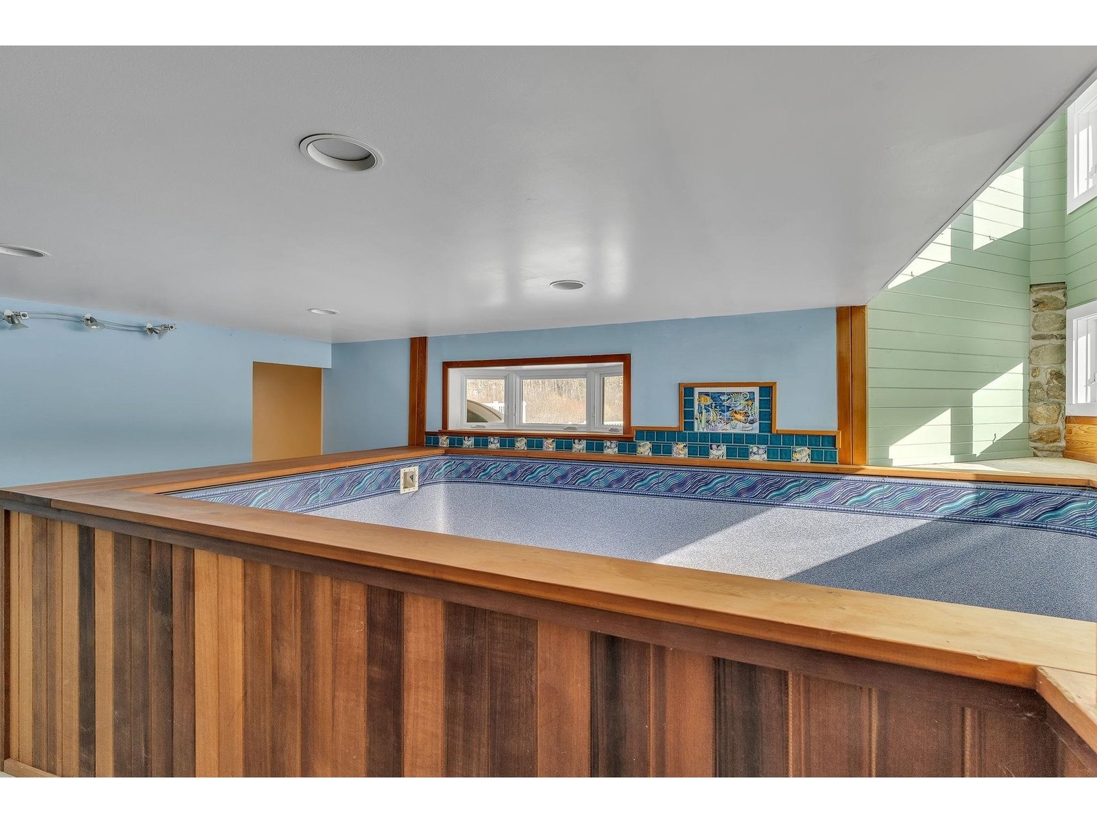 464 Pleasant Valley Road
