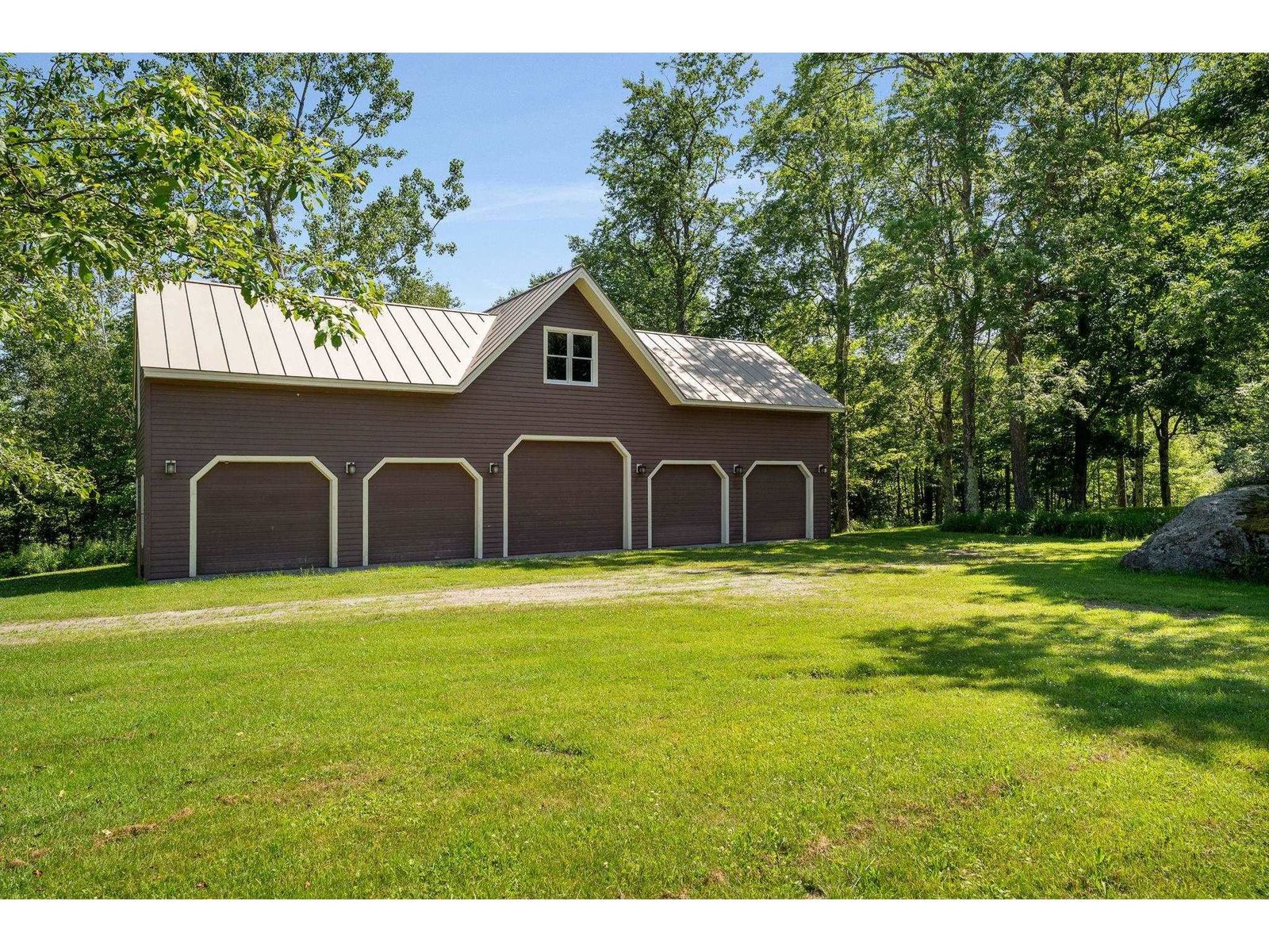 464 Pleasant Valley Road