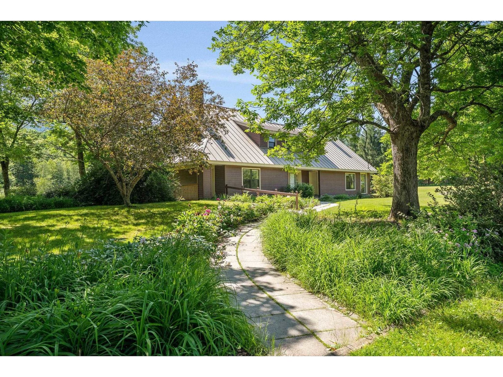 464 Pleasant Valley Road