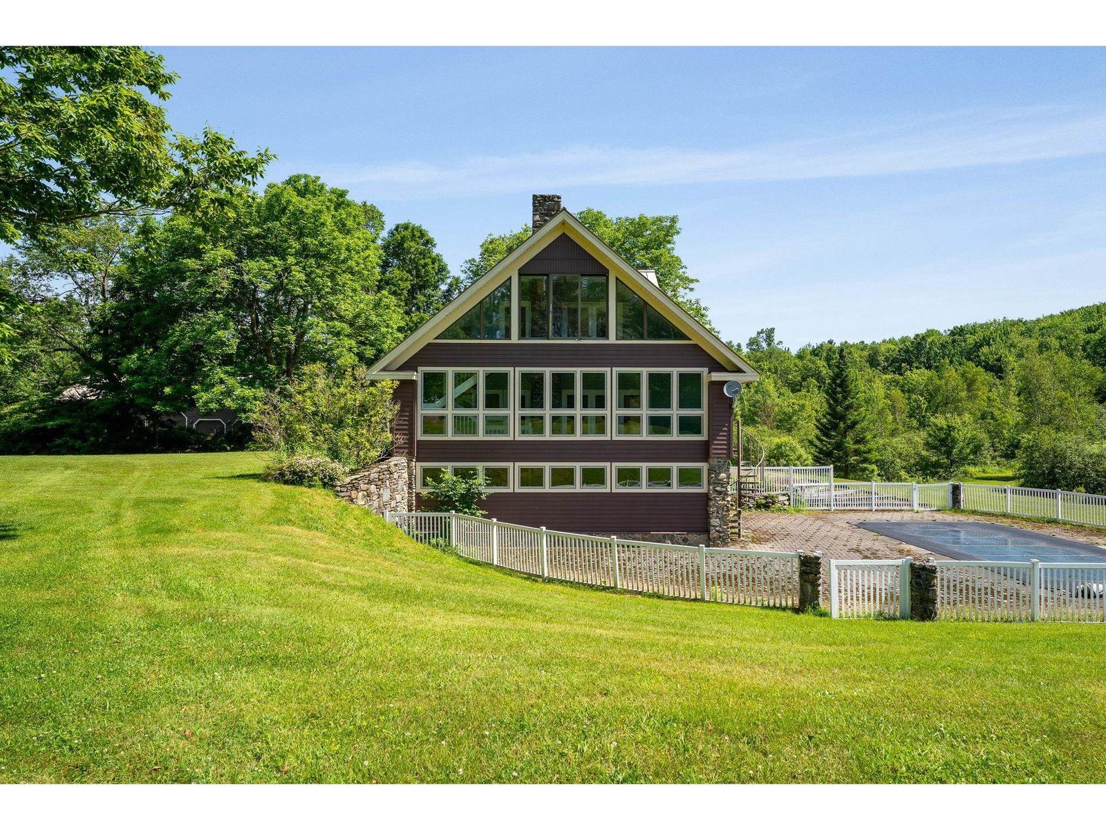 464 Pleasant Valley Road