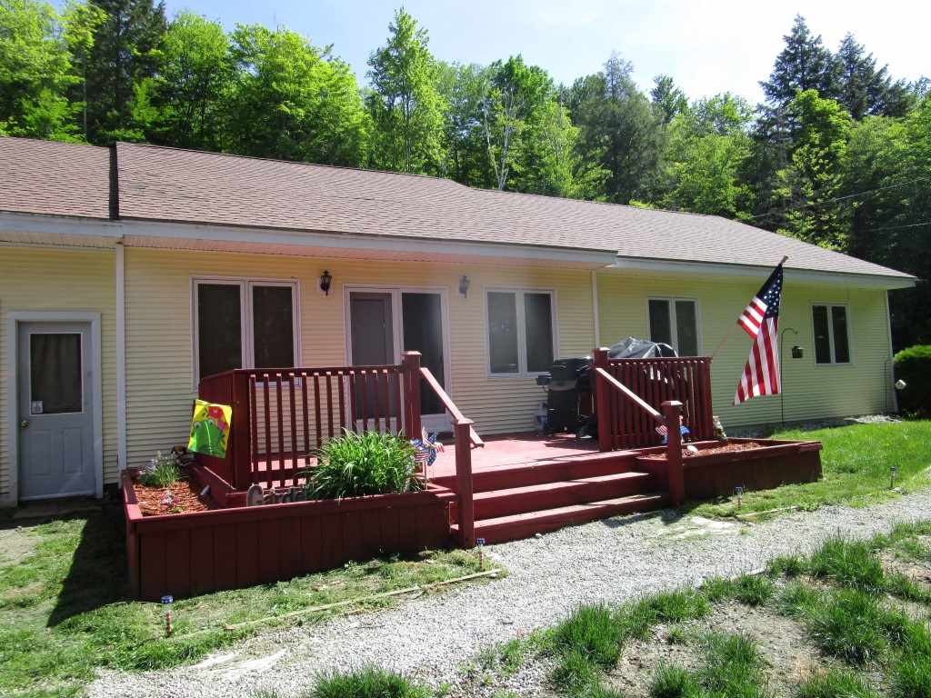 3512 Stony Brook Road Northfield, Vermont Sold in 2017 Coldwell