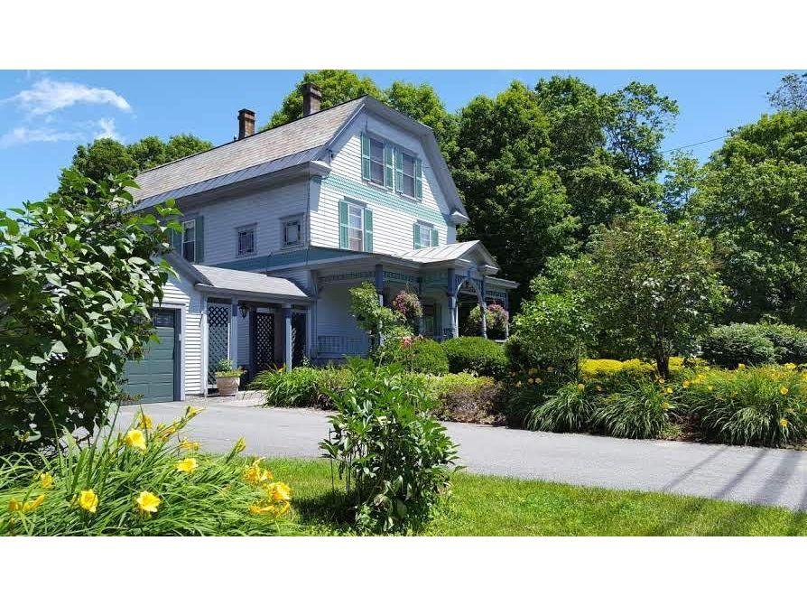 656 Main Street Chester, Vermont Sold in 2017