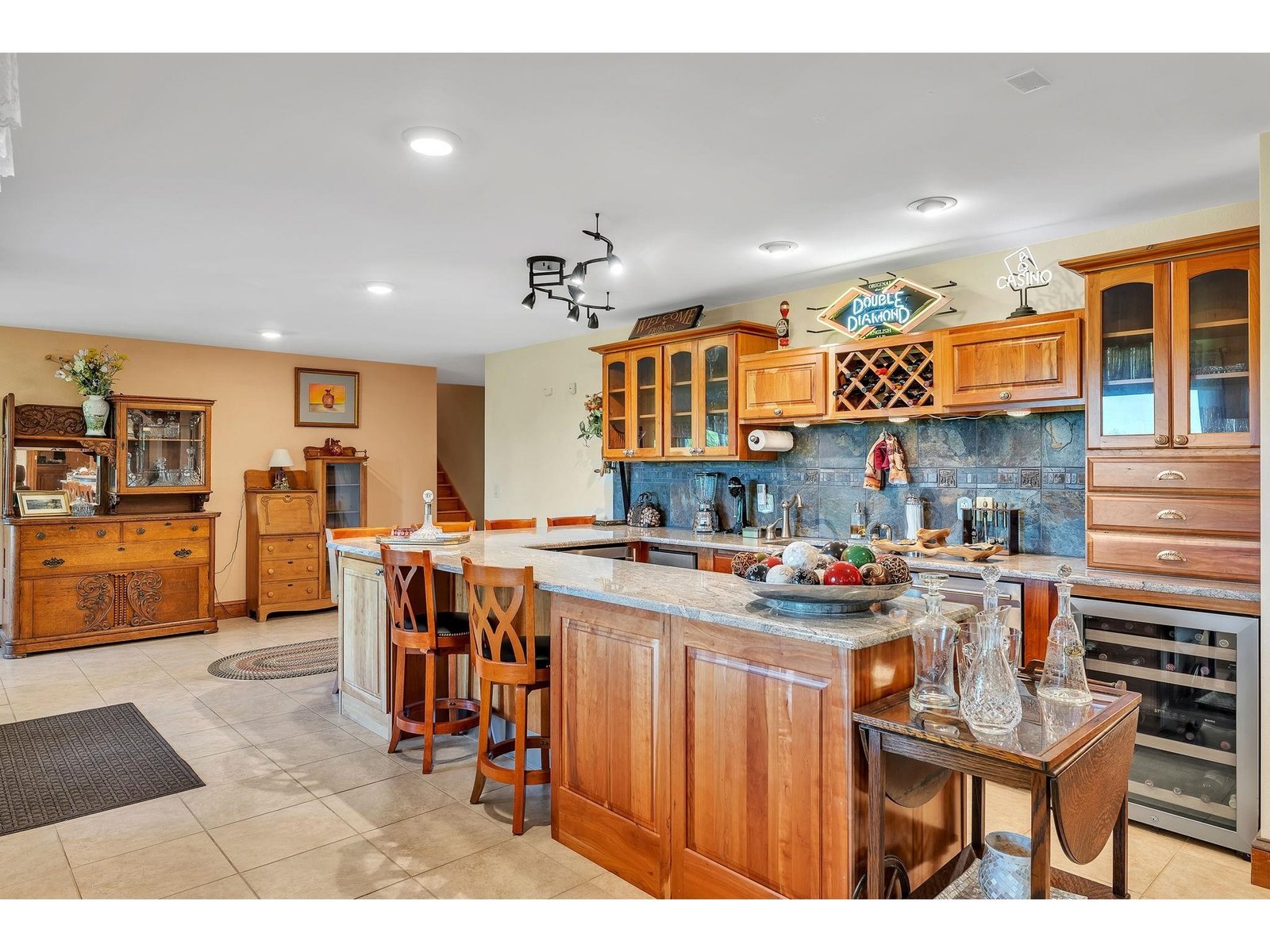 Bar/Kitchen (lower level)