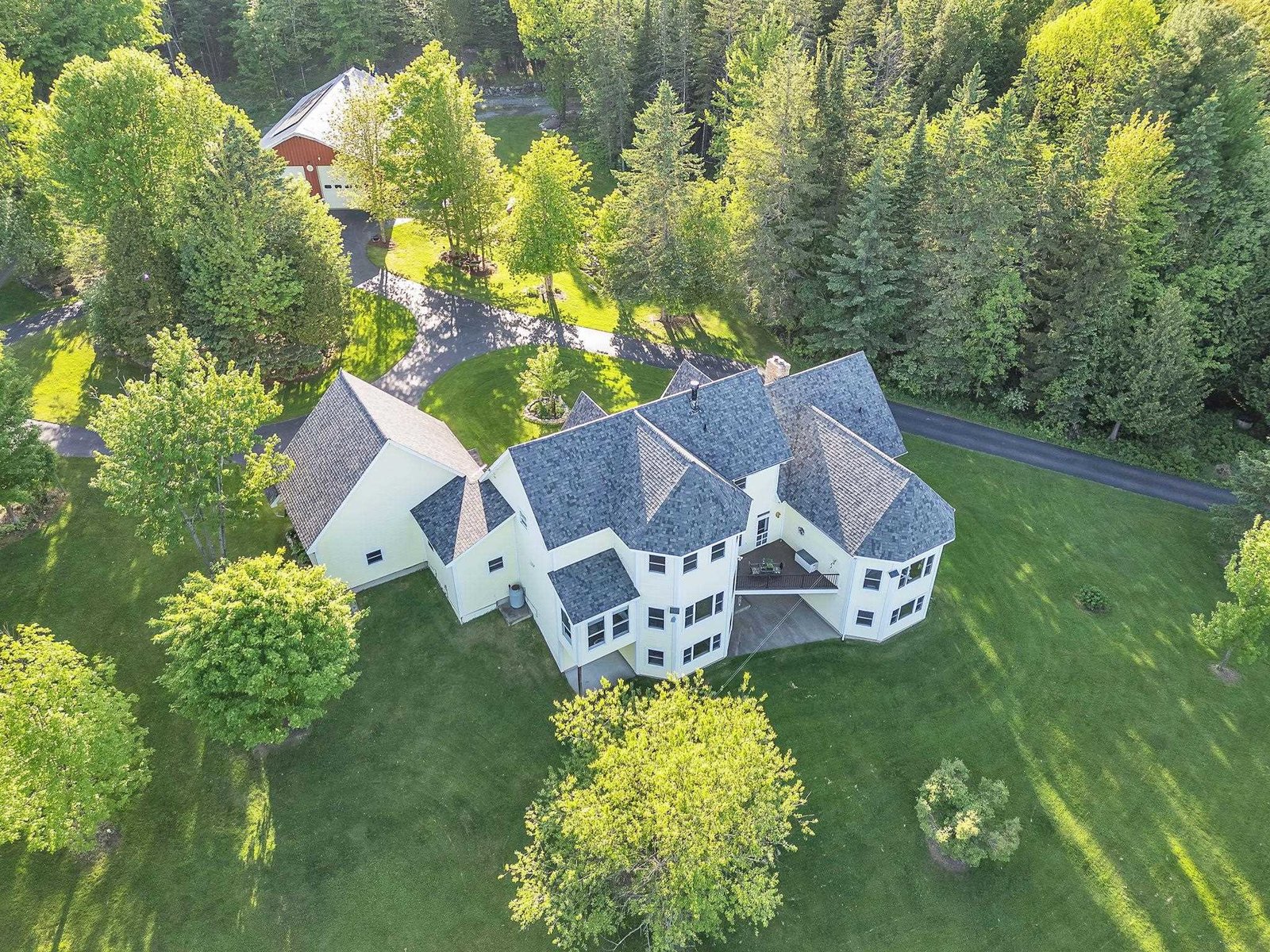 4647 Lake Rd. Newport Town