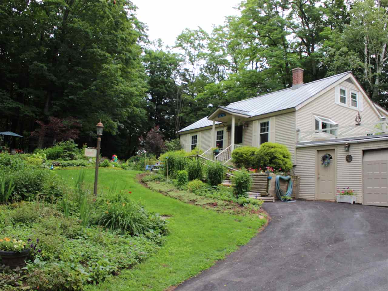 930 Miller Road Dummerston, Vermont Sold in 2018
