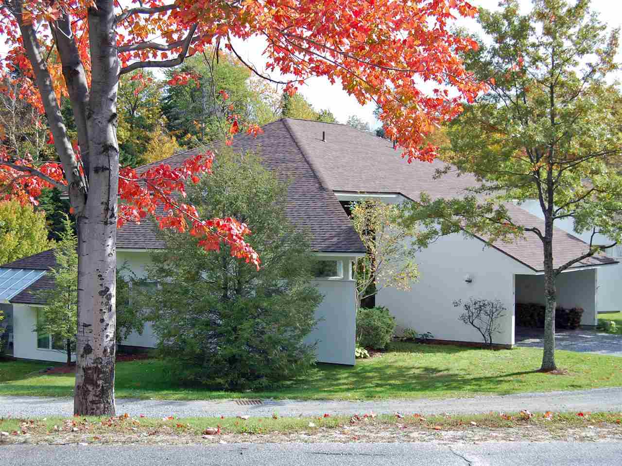 42 Club Sugarbush Drive, Unit 42 Warren, Vermont Sold in 2017