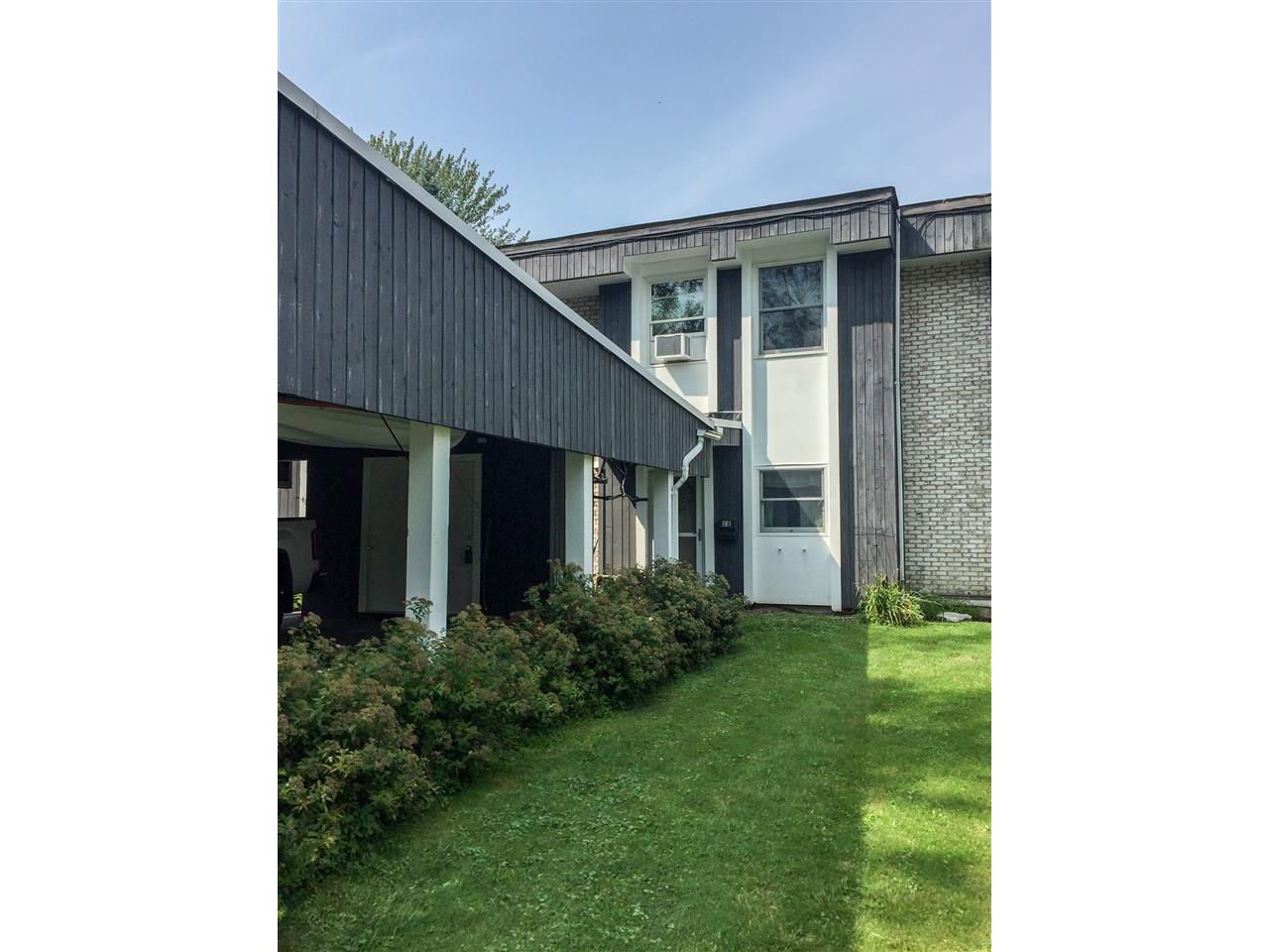 8 Timber Lane, Unit 28 South Burlington, Vermont Sold in 2017