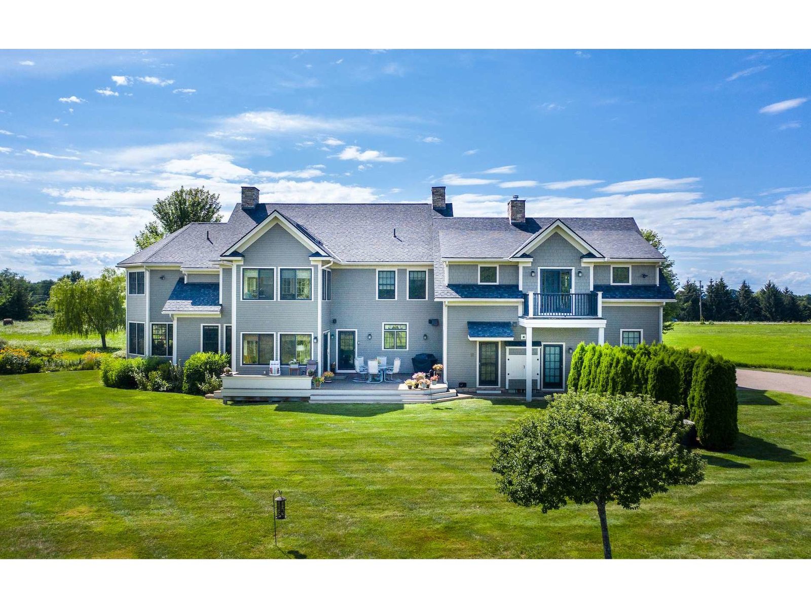 4659 Spear Street, Shelburne