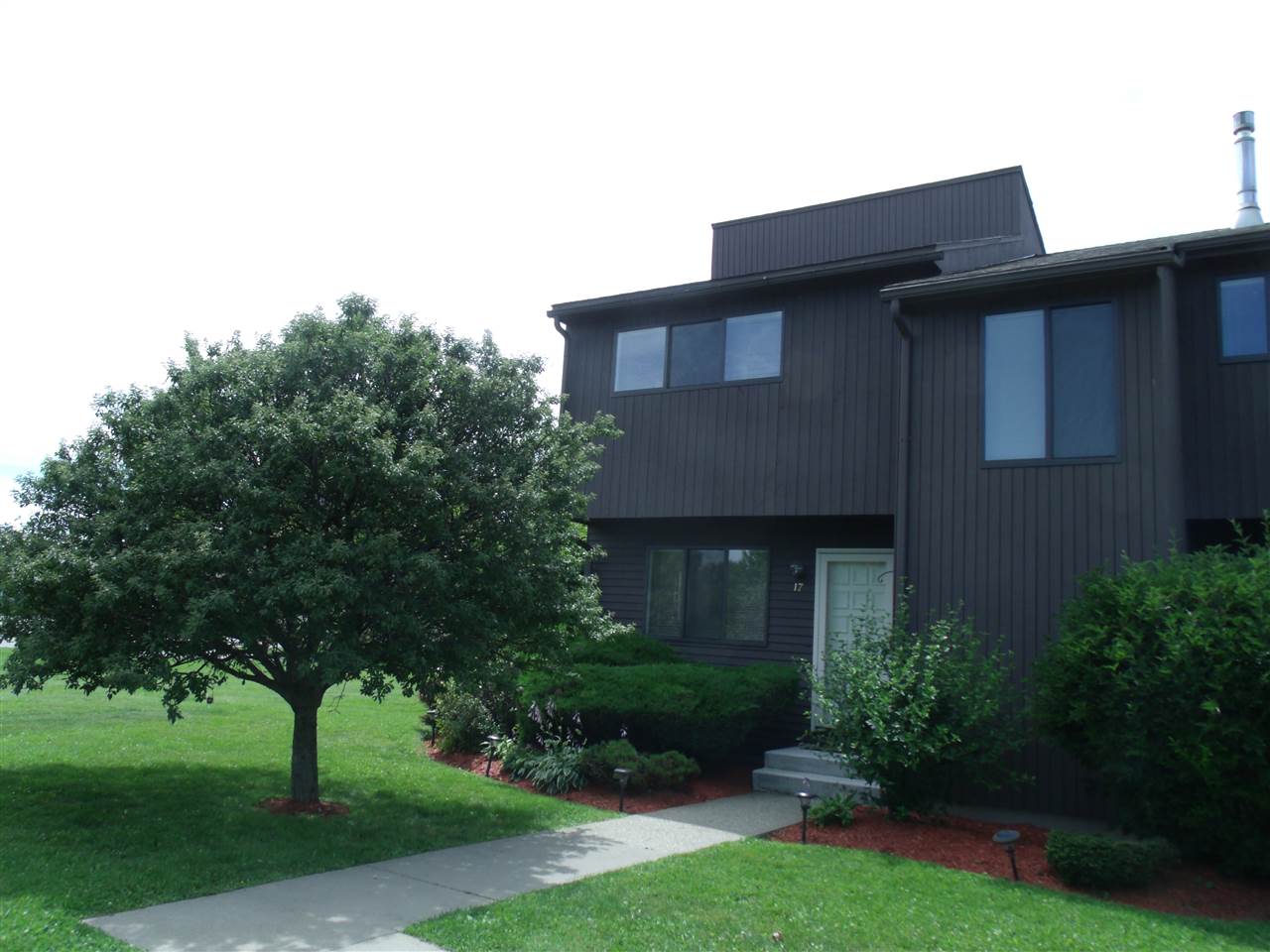 17 Middlesex Green South Burlington, Vermont Sold in 2017