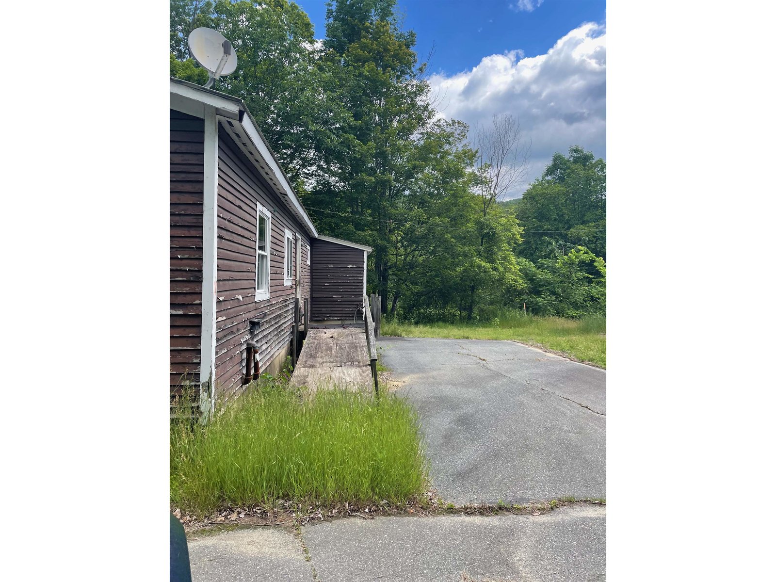 466 Estey Lane