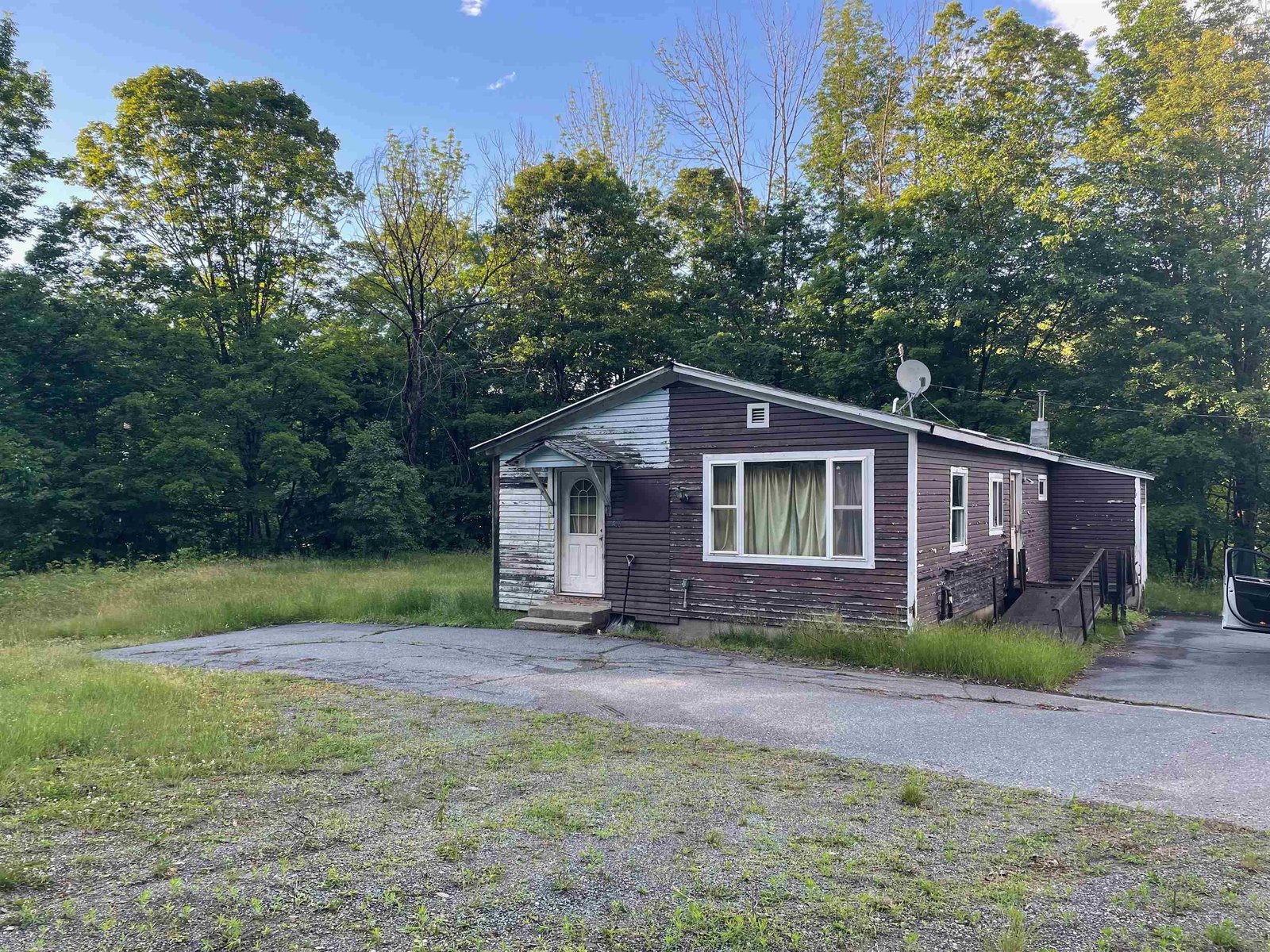 466 Estey Lane