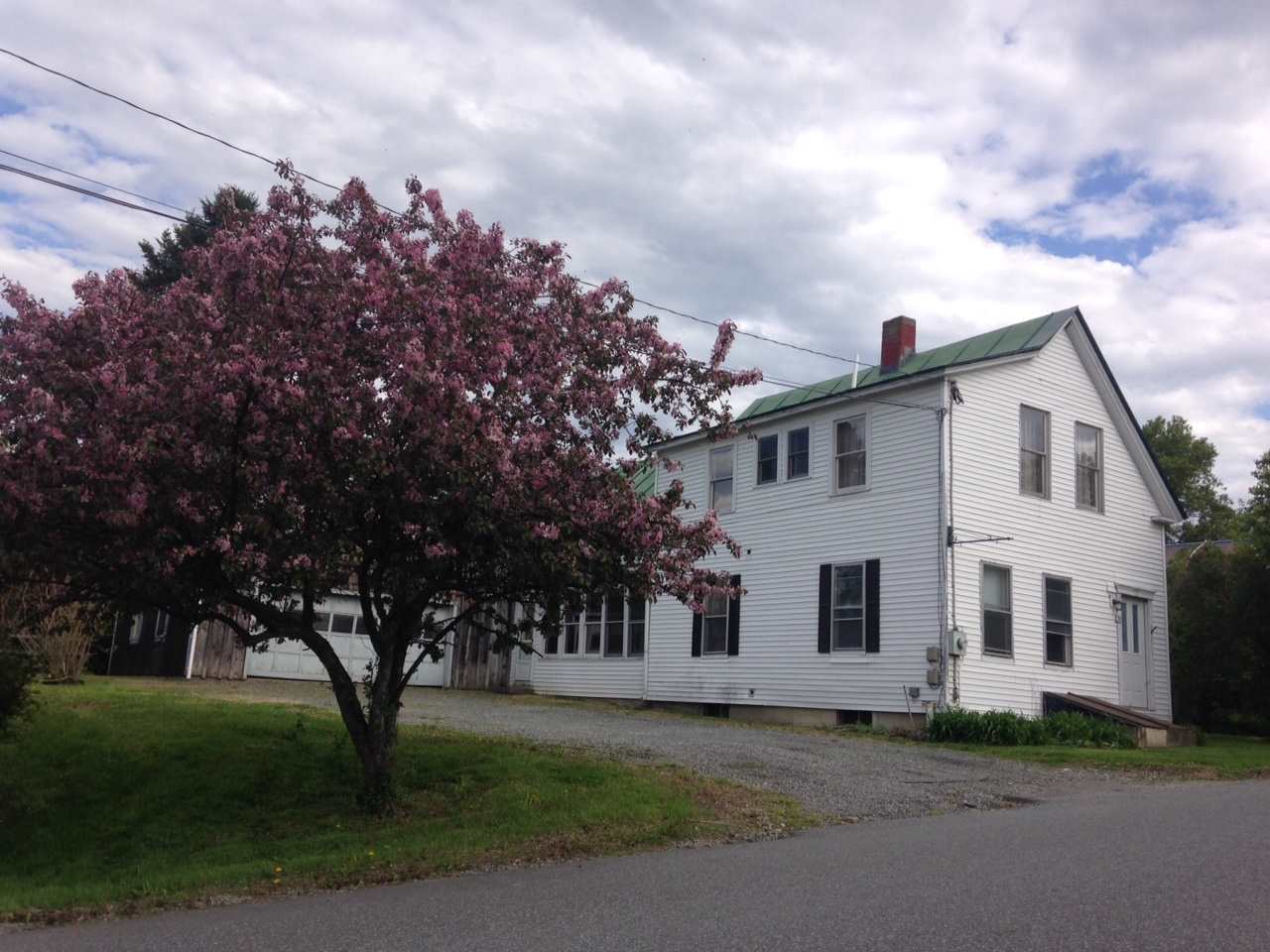 34 Cross Street Hartford, Vermont Sold in 2018