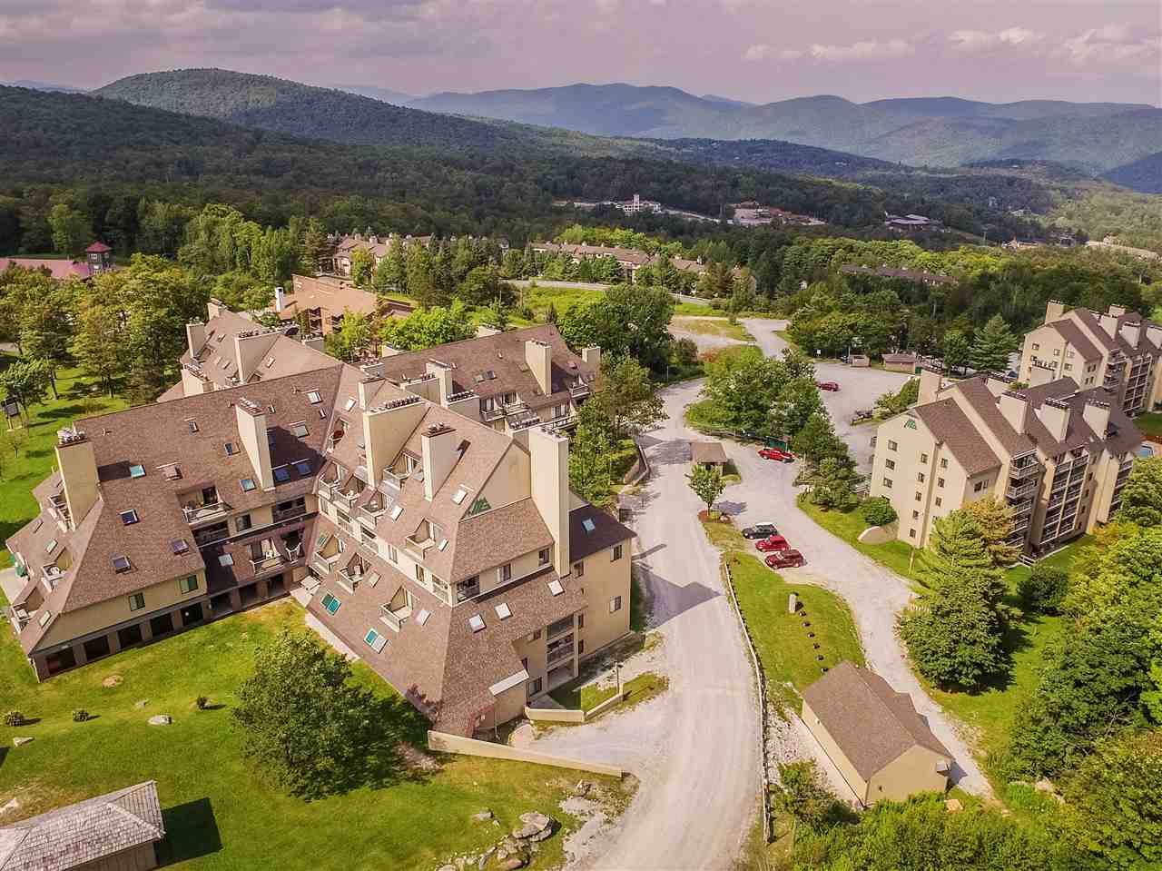 135 East Mountain Road, Unit 1E4 Killington, Vermont Sold in 2018
