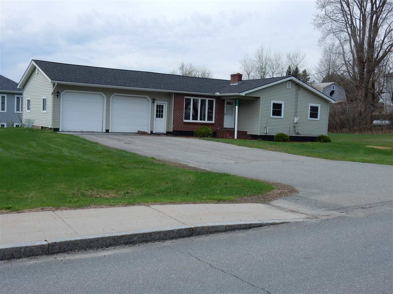 413 Elm Street Derby, Vermont Sold in 2018