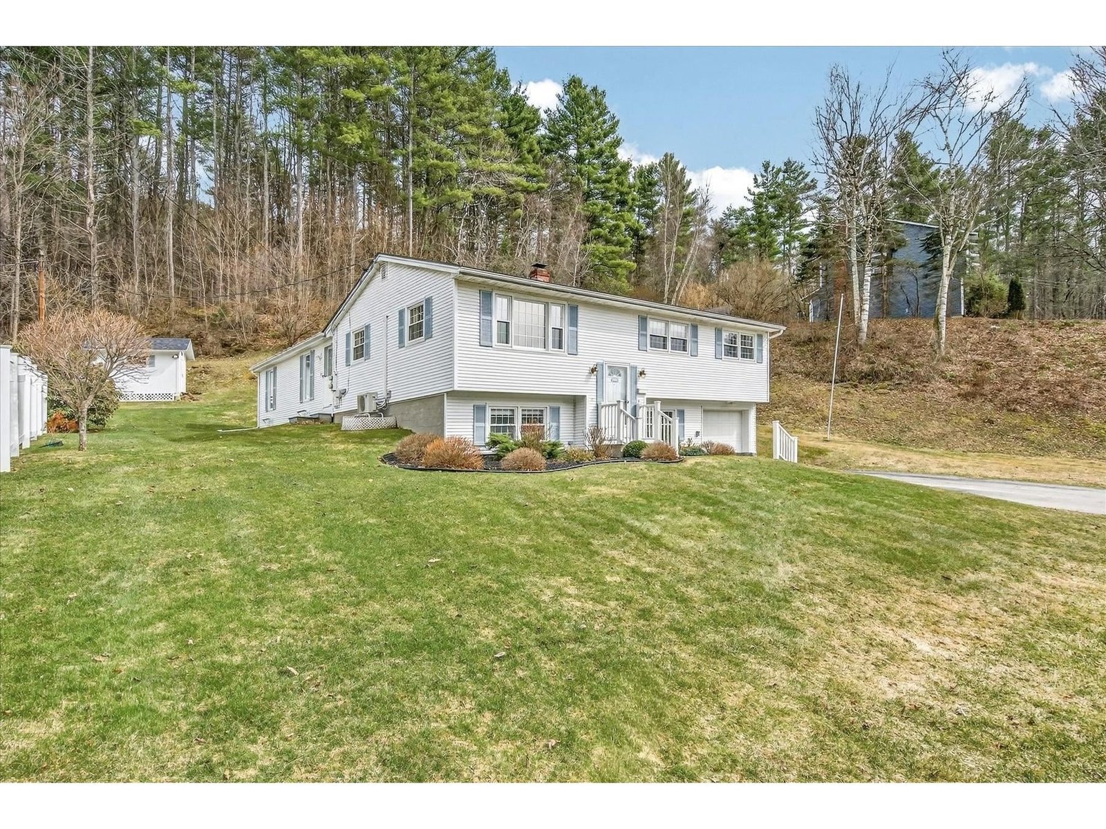 47 Chatterton Park