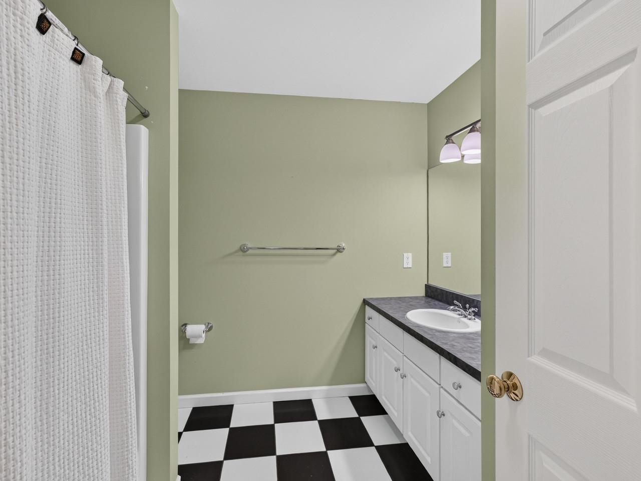 Shared Full Bath Upstairs