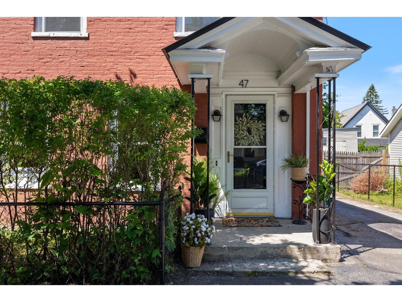 47 Pitkin Street