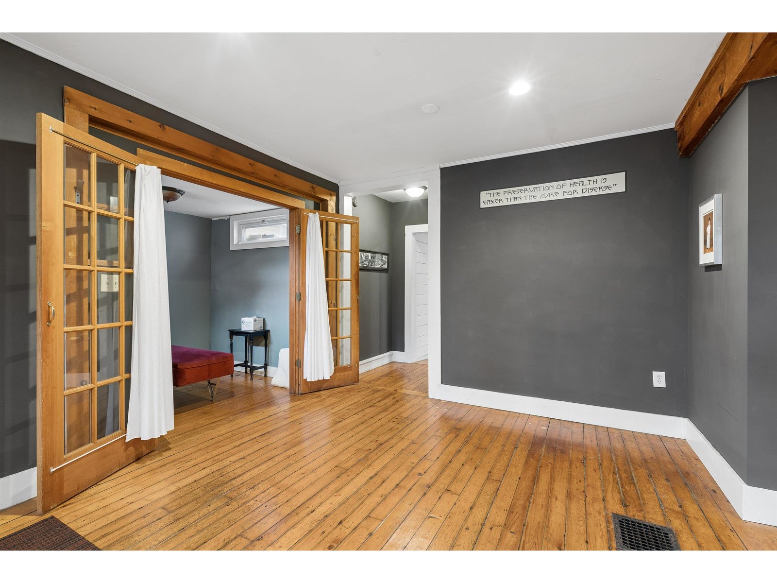 47 Pleasant Street