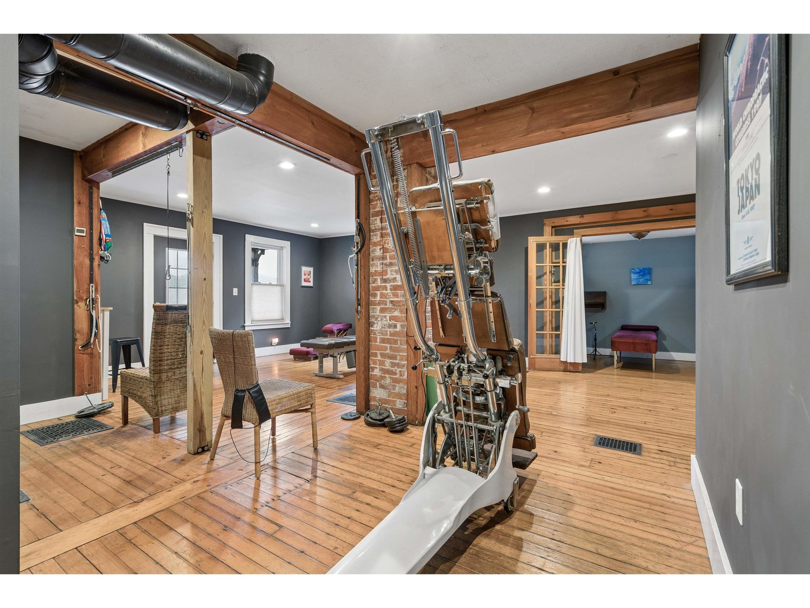 47 Pleasant Street