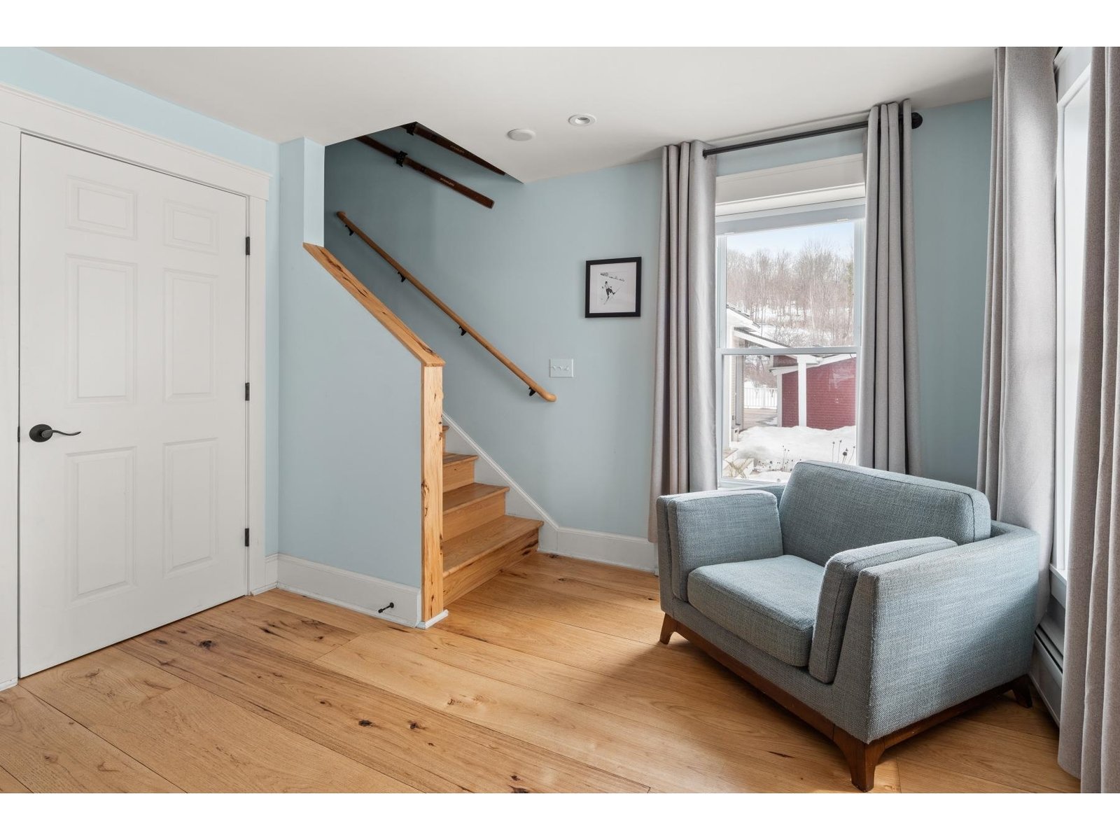 Unit 1 Living/Entrance