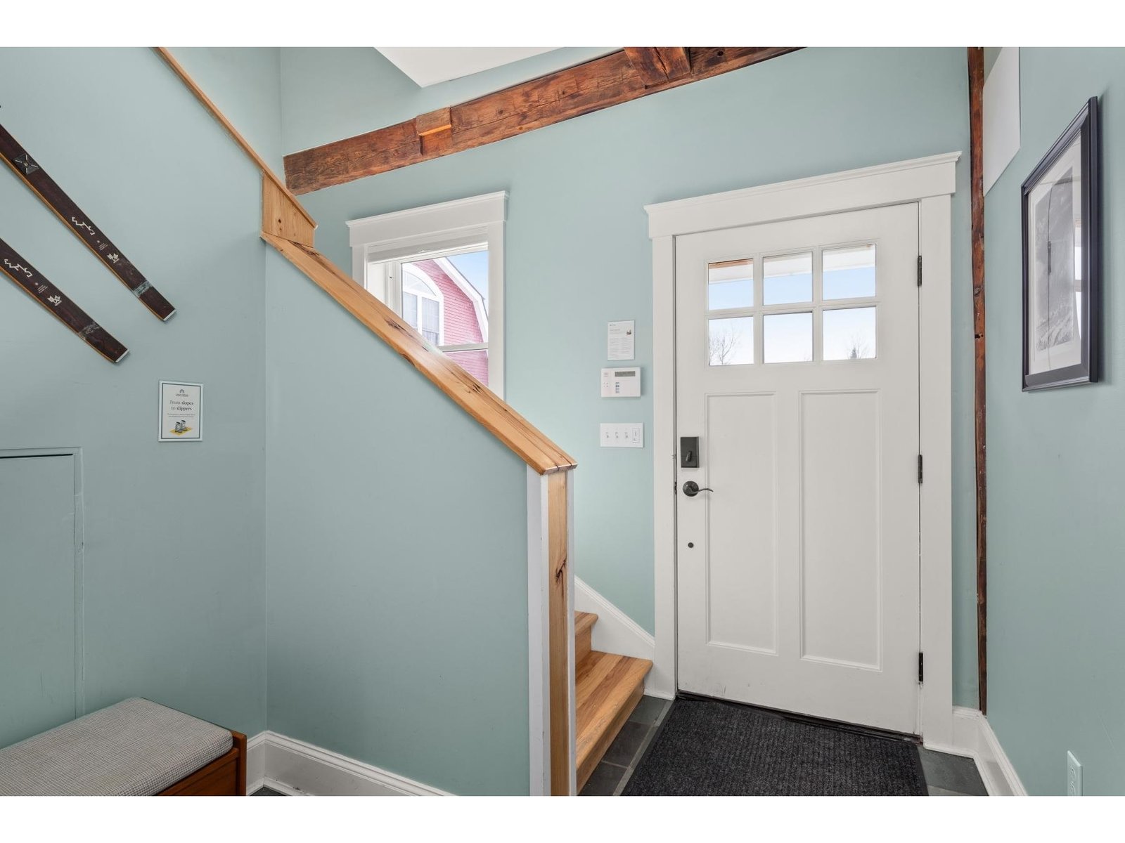 Unit 2 Entry/Mudroom