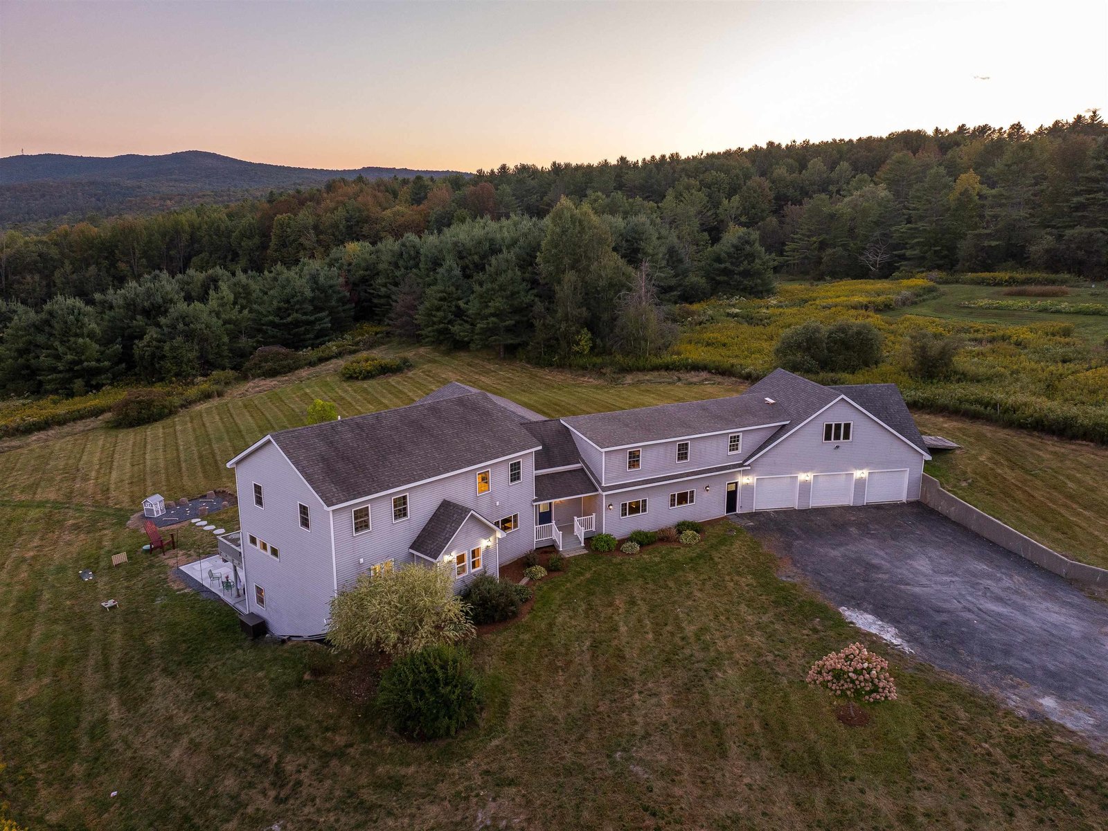 471 Crosstown Road