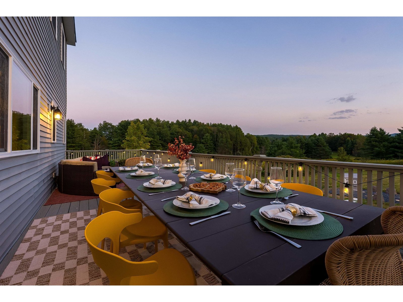 471 Crosstown Road