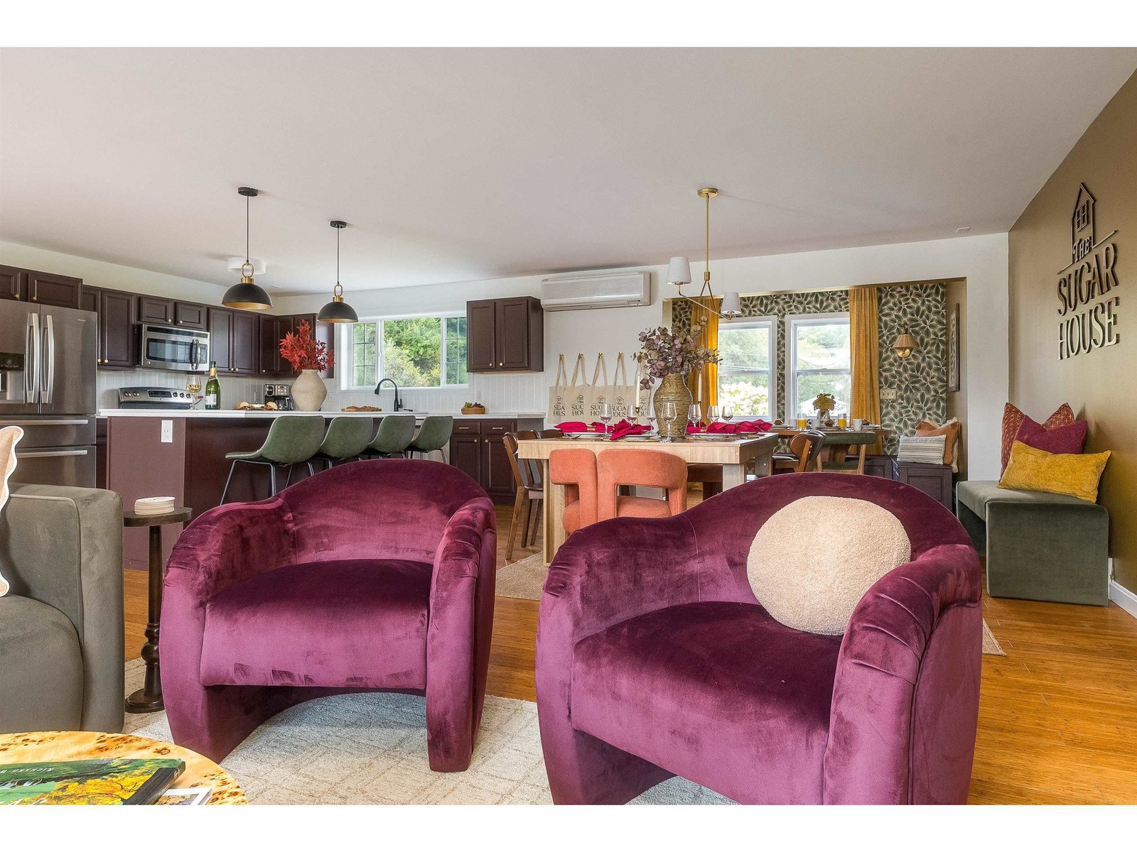 471 Crosstown Road