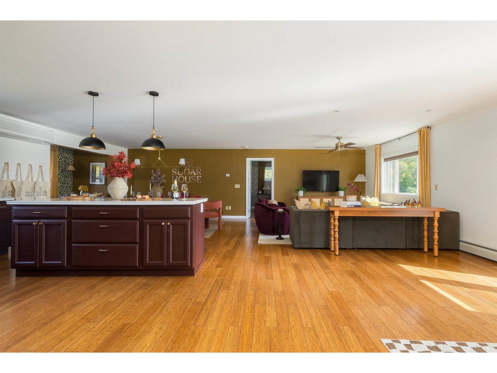 471 Crosstown Road