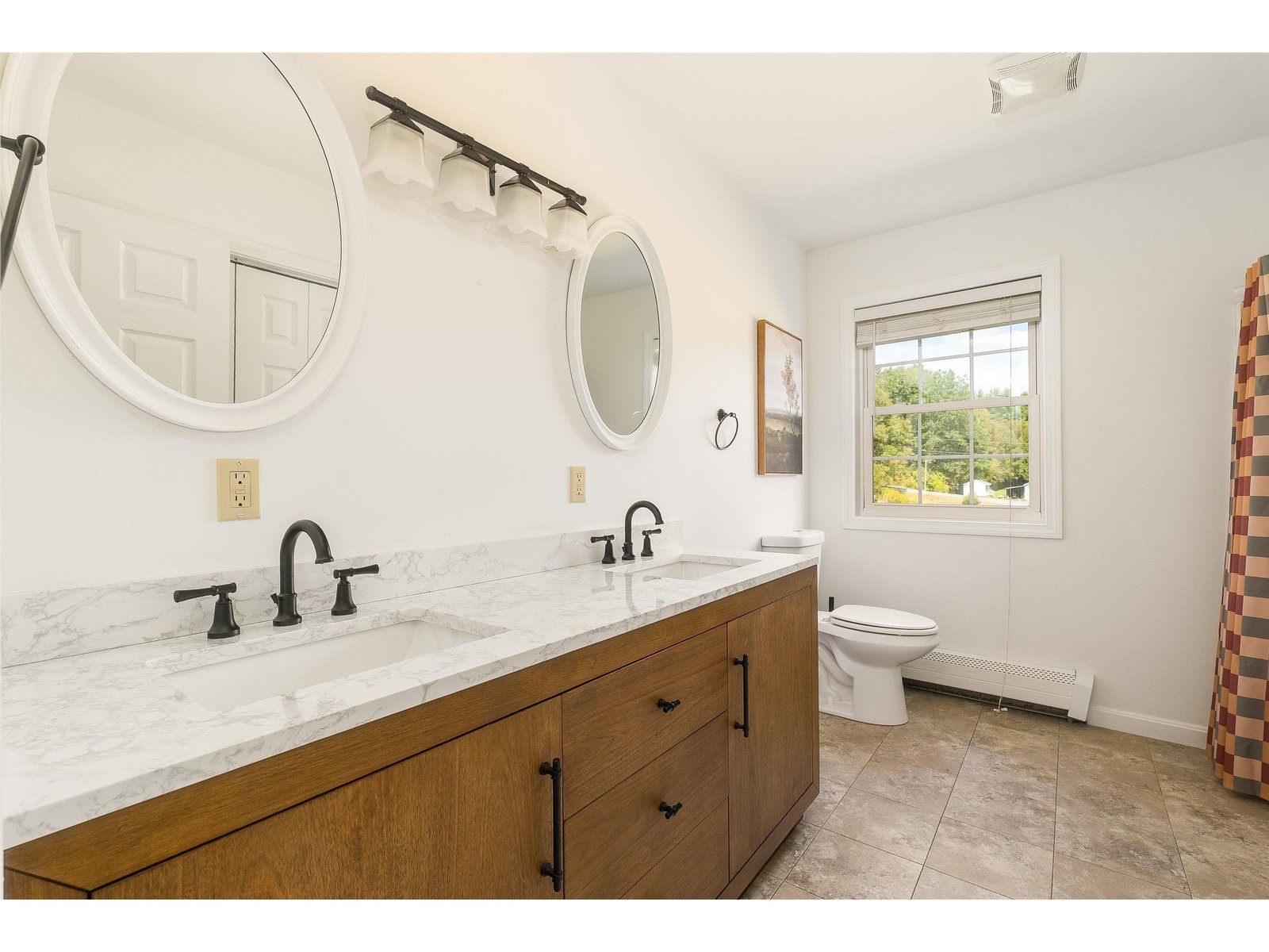 471 Crosstown Road