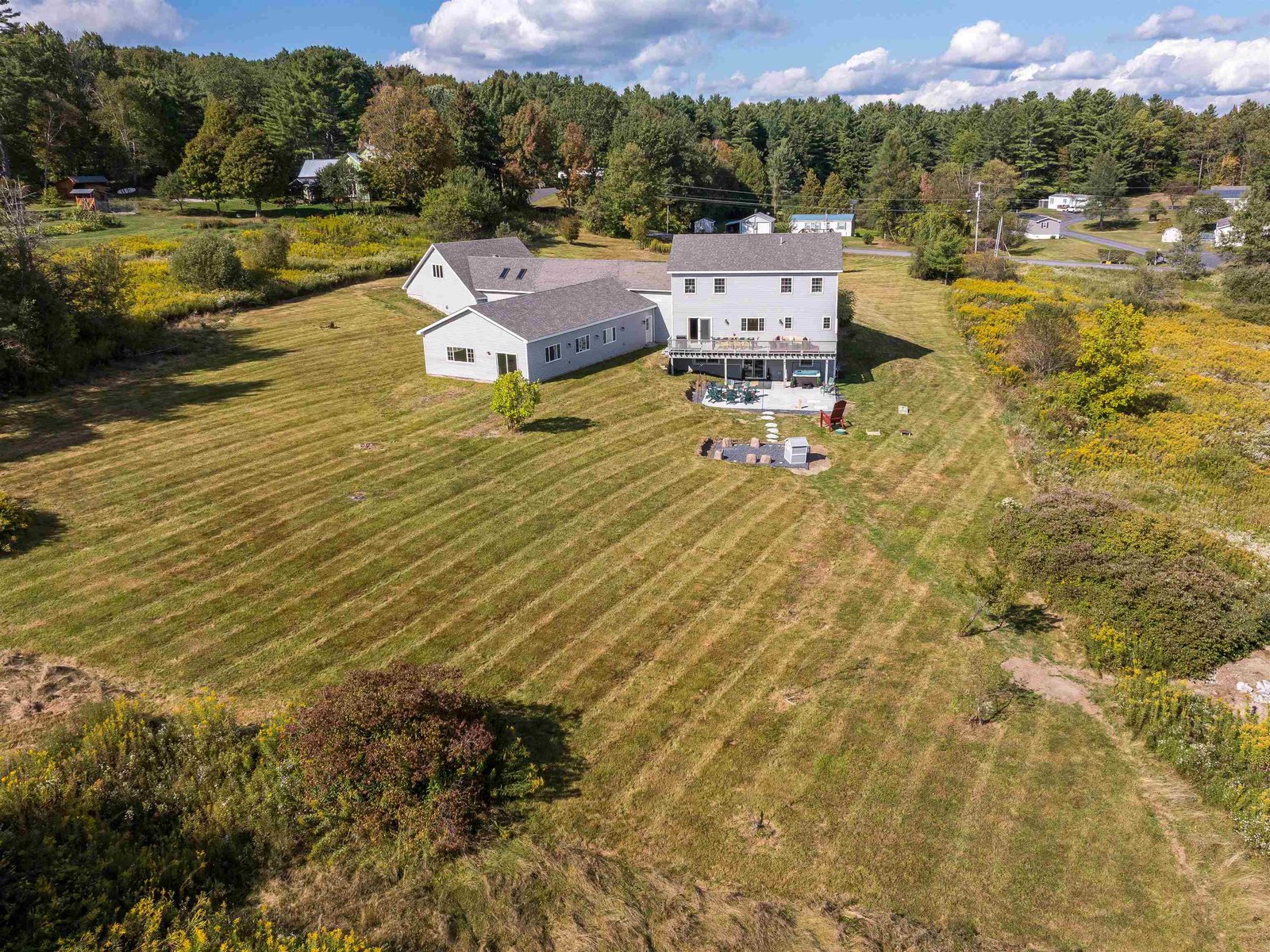471 Crosstown Road