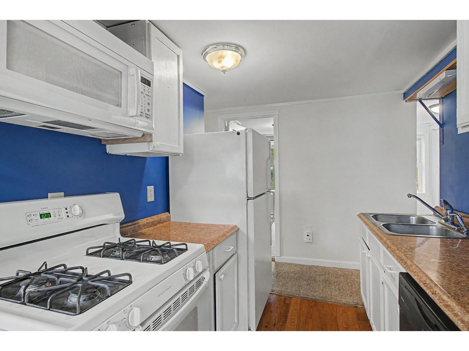4711 Main Road