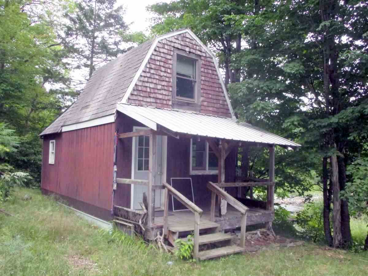 4690 VT. Route 15 Wolcott, Vermont Sold in 2018