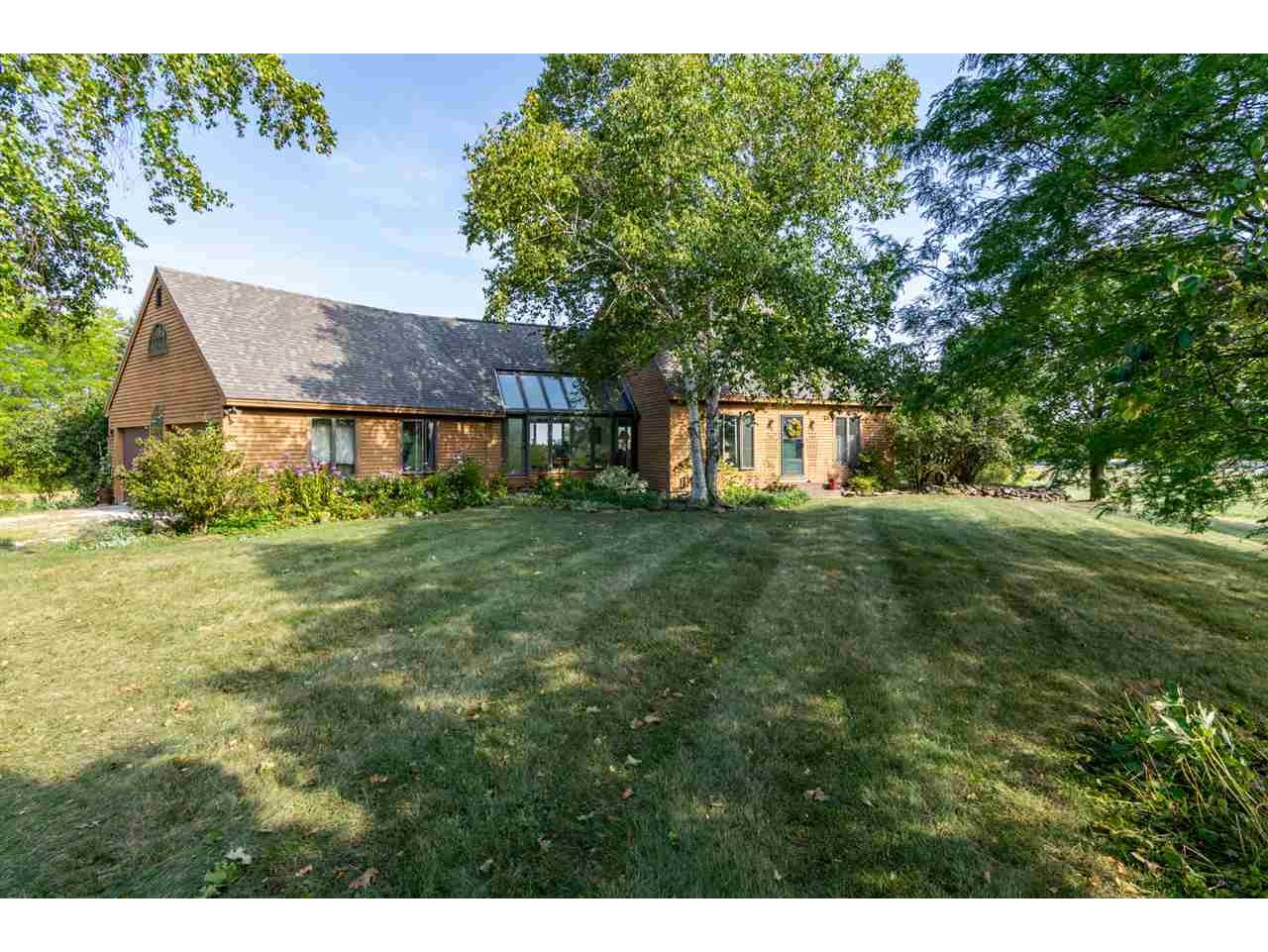 1484 Lime Kiln Road Charlotte, Vermont Sold in 2019