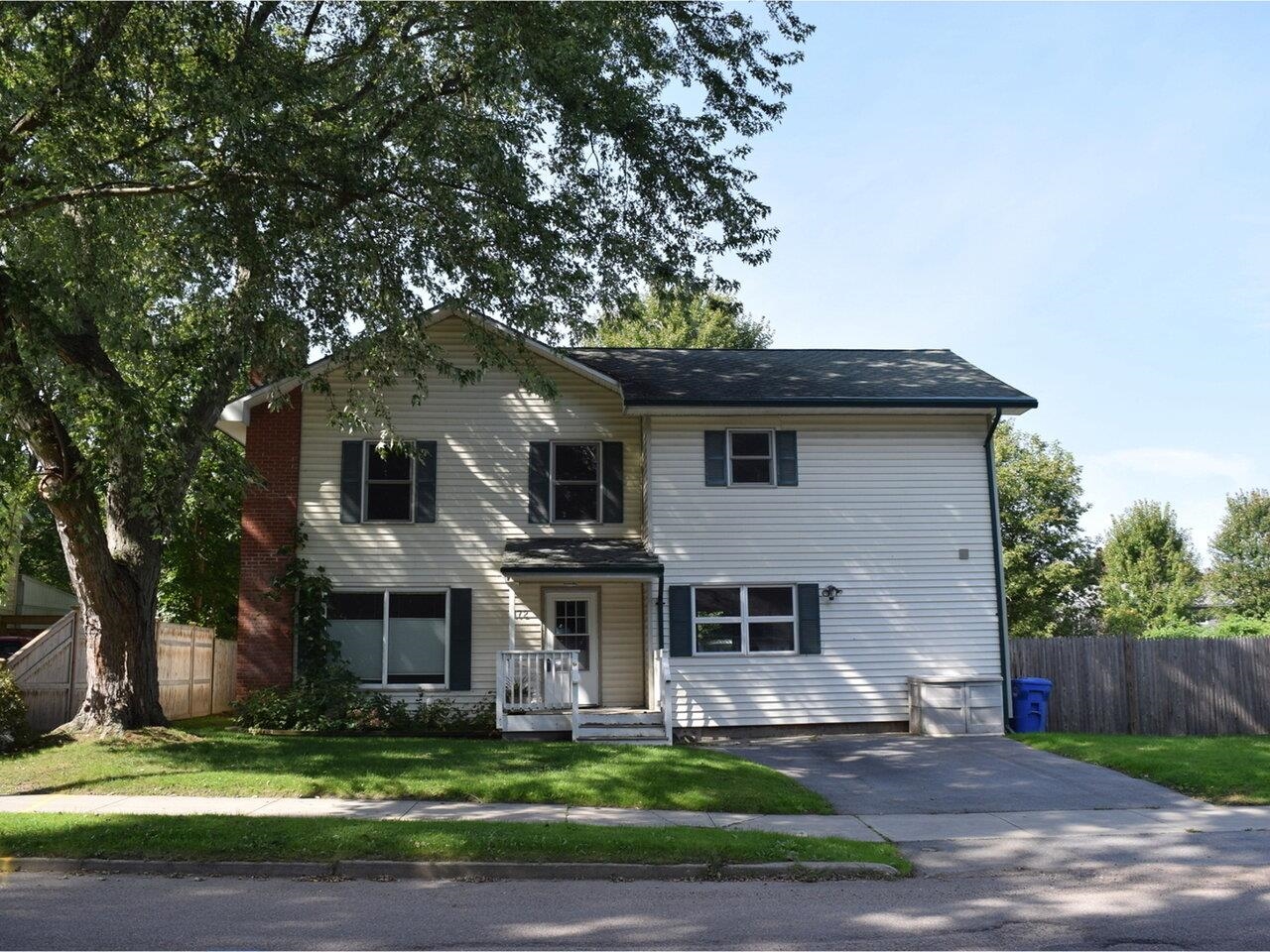 472 Ethan Allen Parkway, Burlington